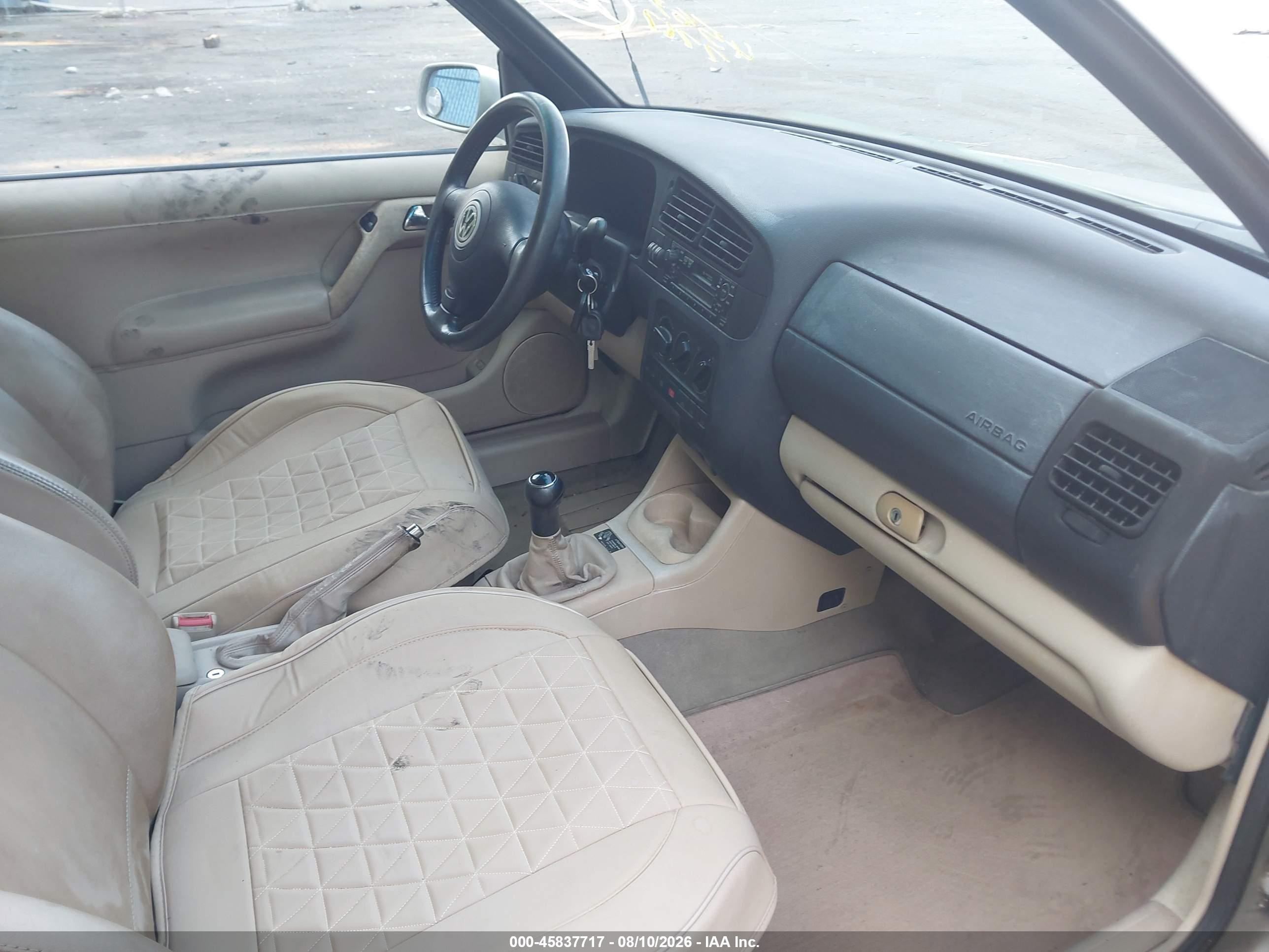 2001 Volkswagen Cabrio Glx Beige vin: 3VWDC21V1M805905 