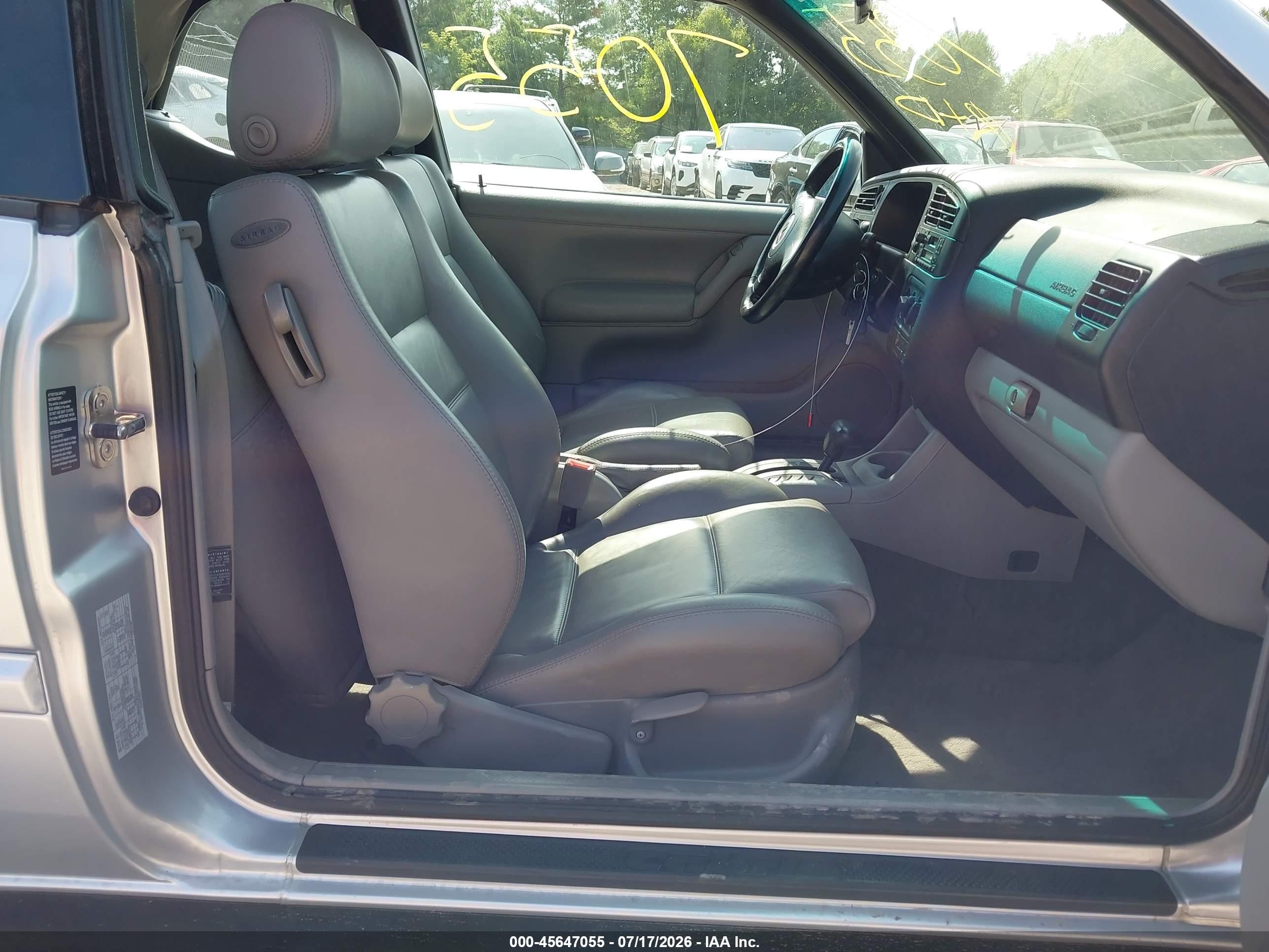 2002 Volkswagen Cabrio Glx Silver vin: 3VWDC21V62M806744