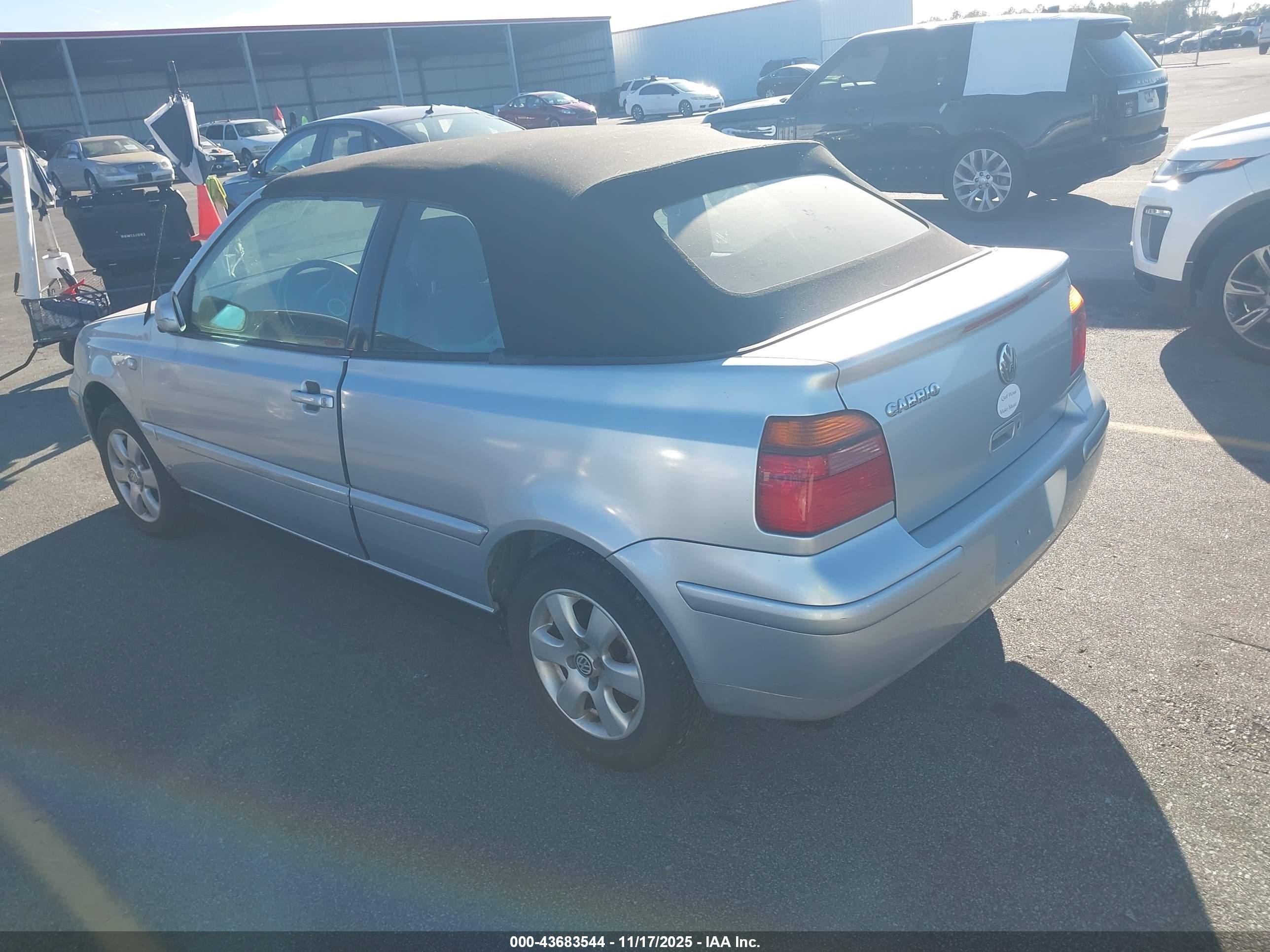 2002 Volkswagen Cabrio Glx Серебряный vin: 3VWDC21VX2M807749