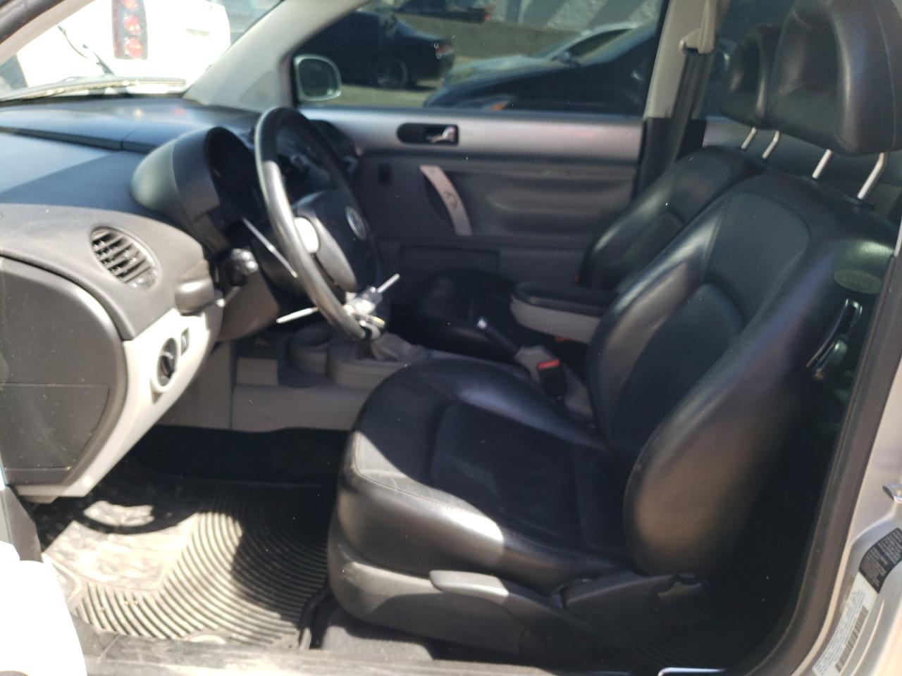 2002 Volkswagen New Beetle Glx Silver vin: 3VWDD21C52M411661