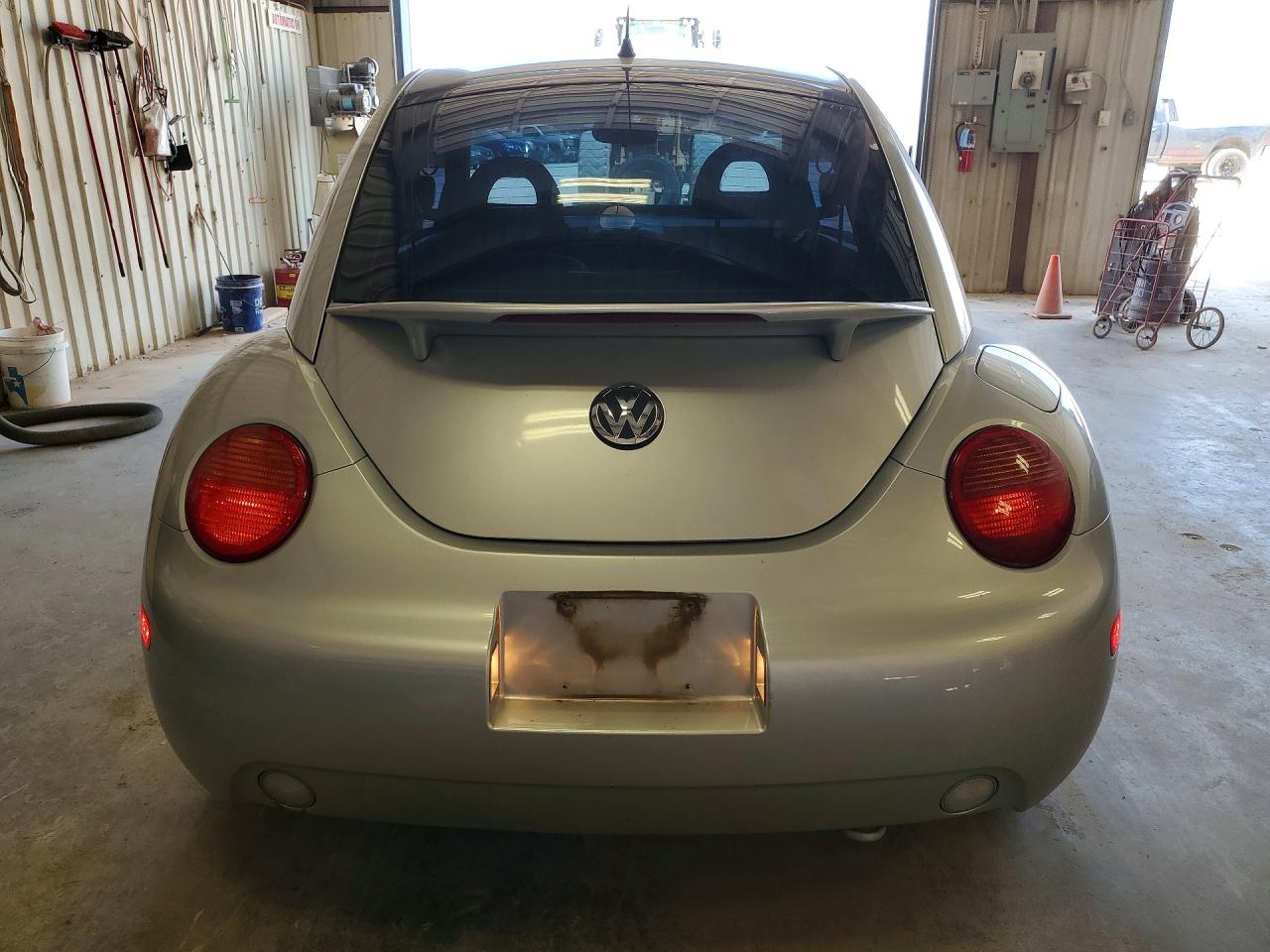 2000 Volkswagen New Beetle Glx Silver vin: 3VWDD21C6YM495045