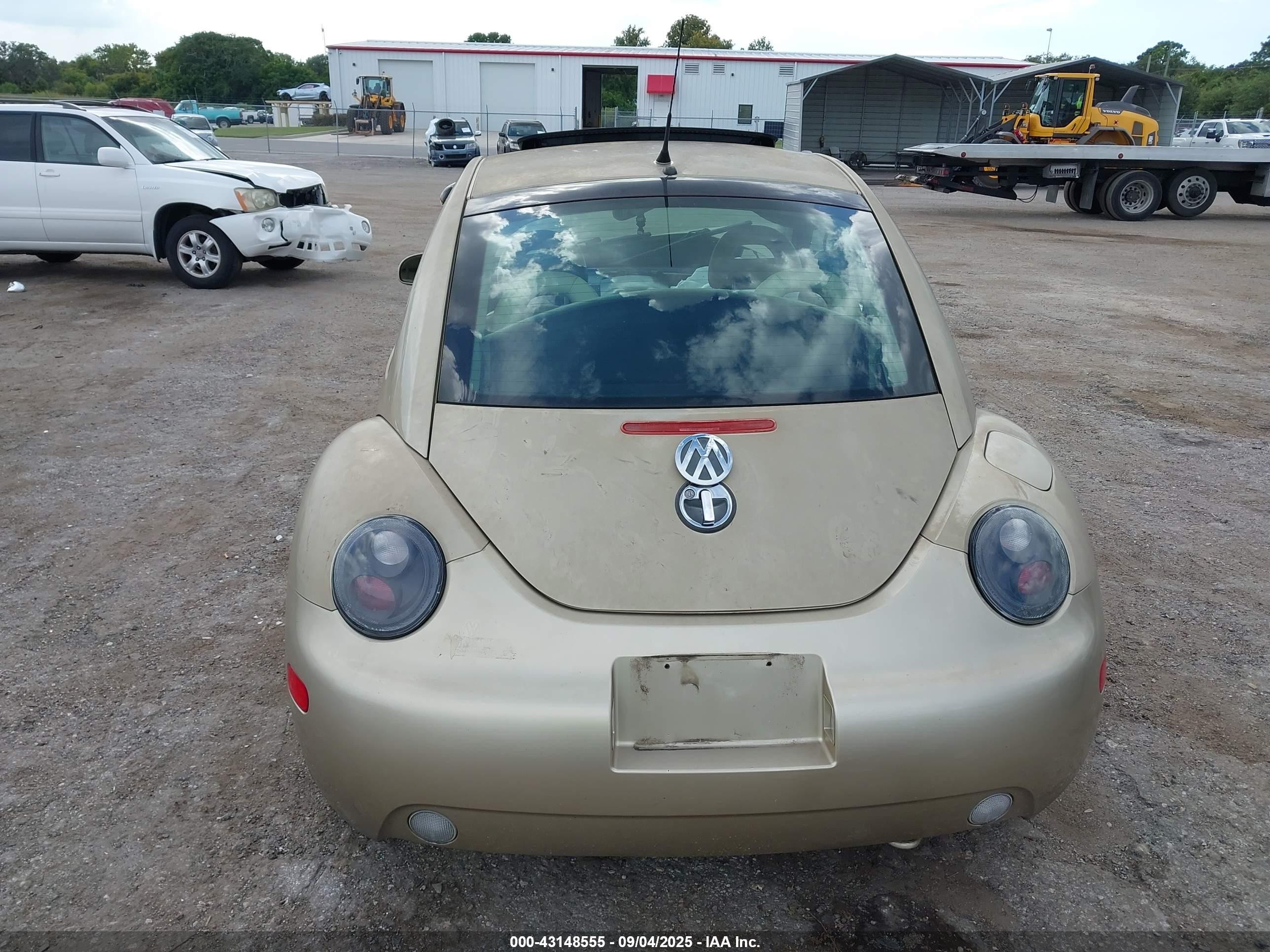 2001 Volkswagen New Beetle Glx Gold vin: 3VWDD21C91M466936