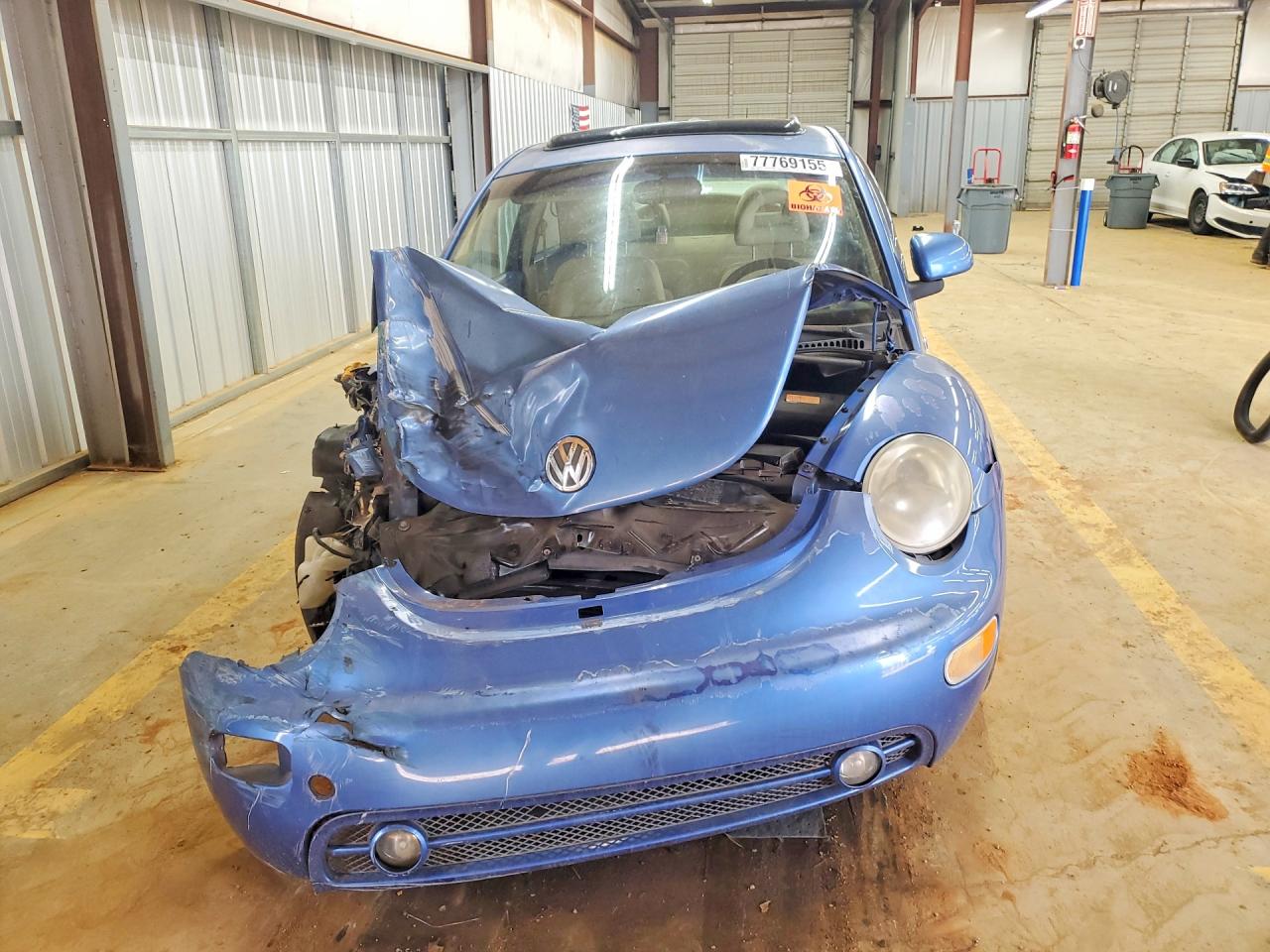 2000 Volkswagen New Beetle Glx Blue vin: 3VWDD21C9YM429802