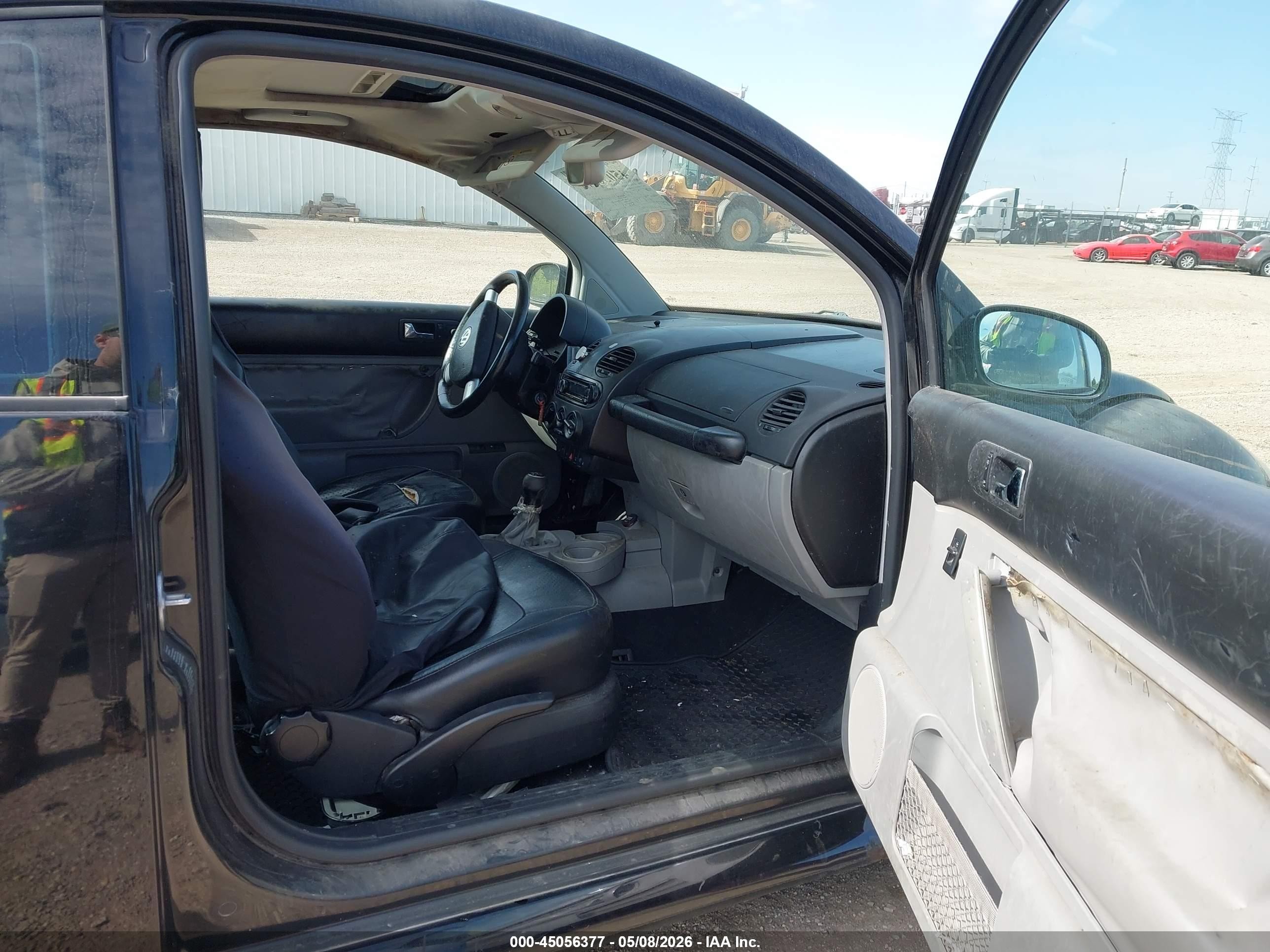 2001 Volkswagen New Beetle Glx Черный vin: 3VWDD21CX1M465701