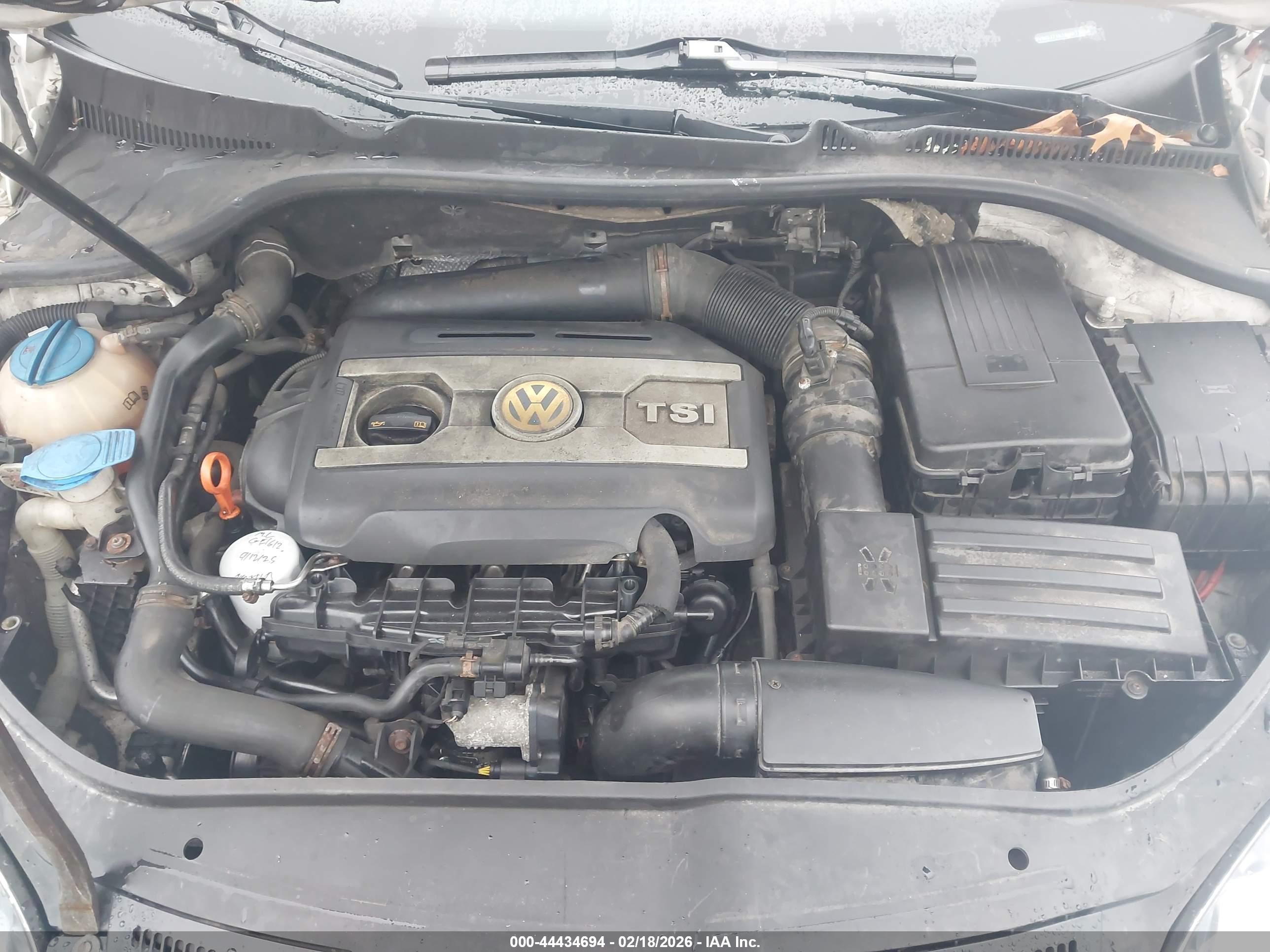 2009 Volkswagen Gli   White vin: 3VWDJ71K19M073814