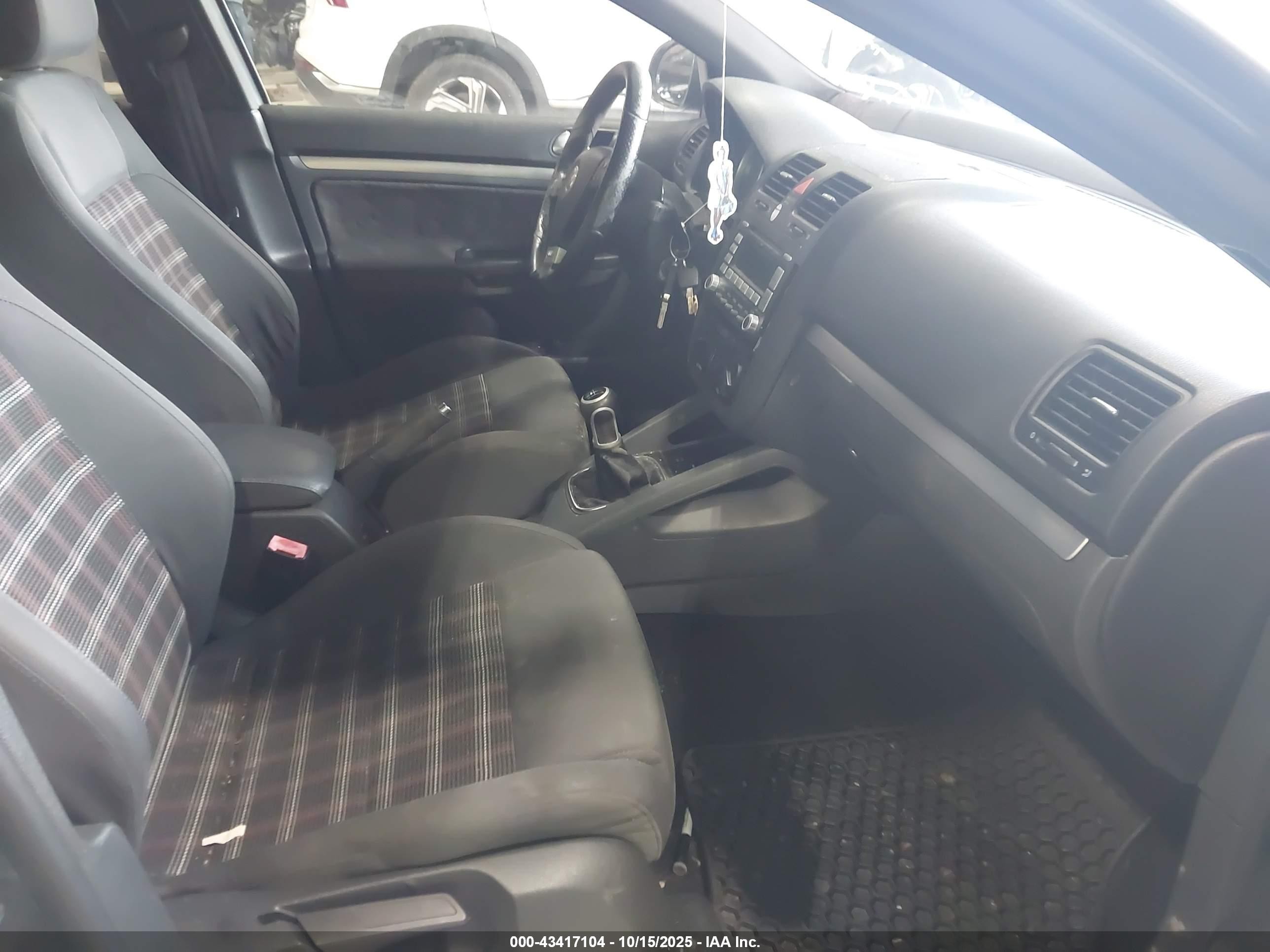 2008 Volkswagen Gli   Gray vin: 3VWDJ71K48M032737