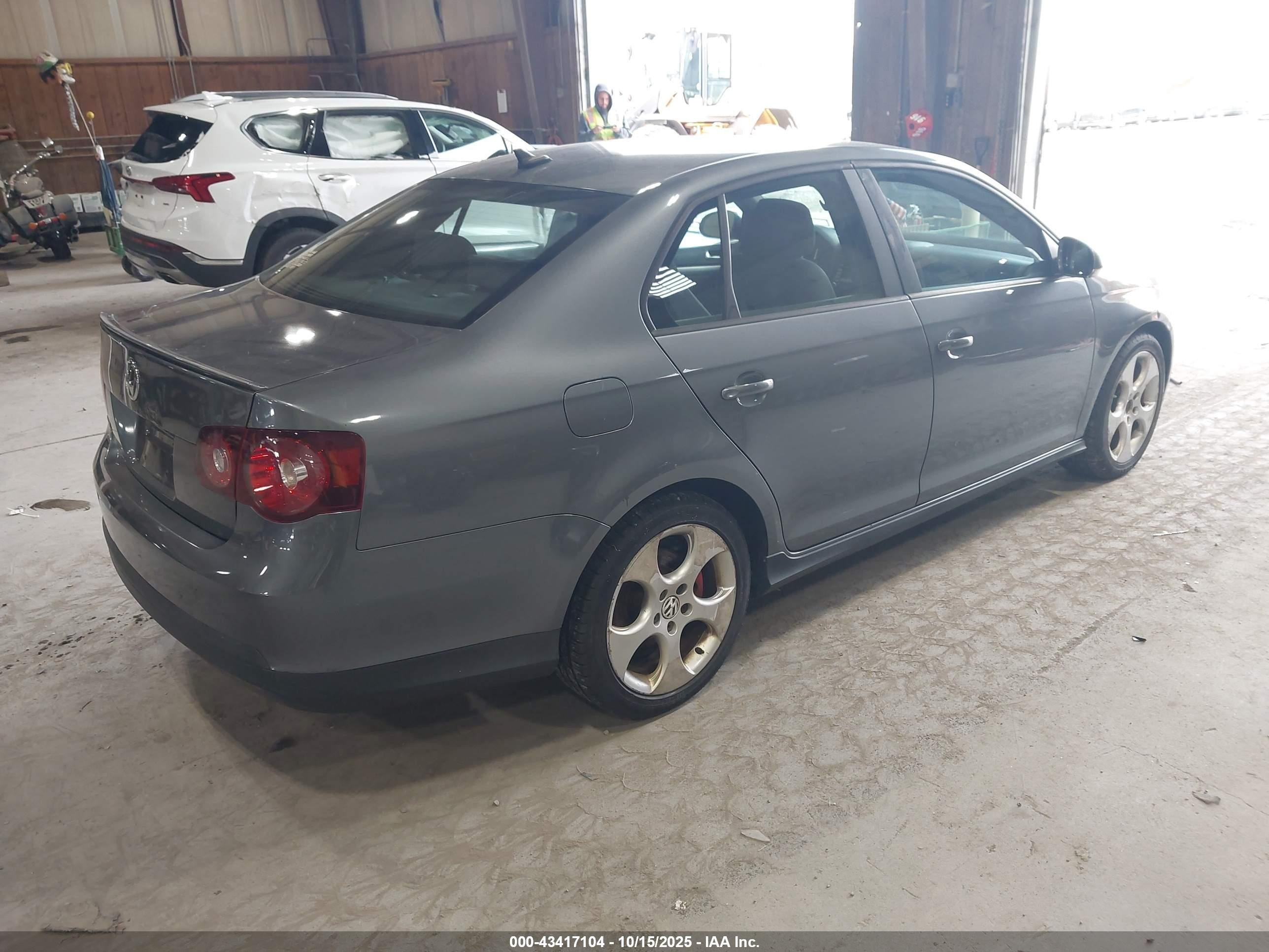 2008 Volkswagen Gli   Gray vin: 3VWDJ71K48M032737