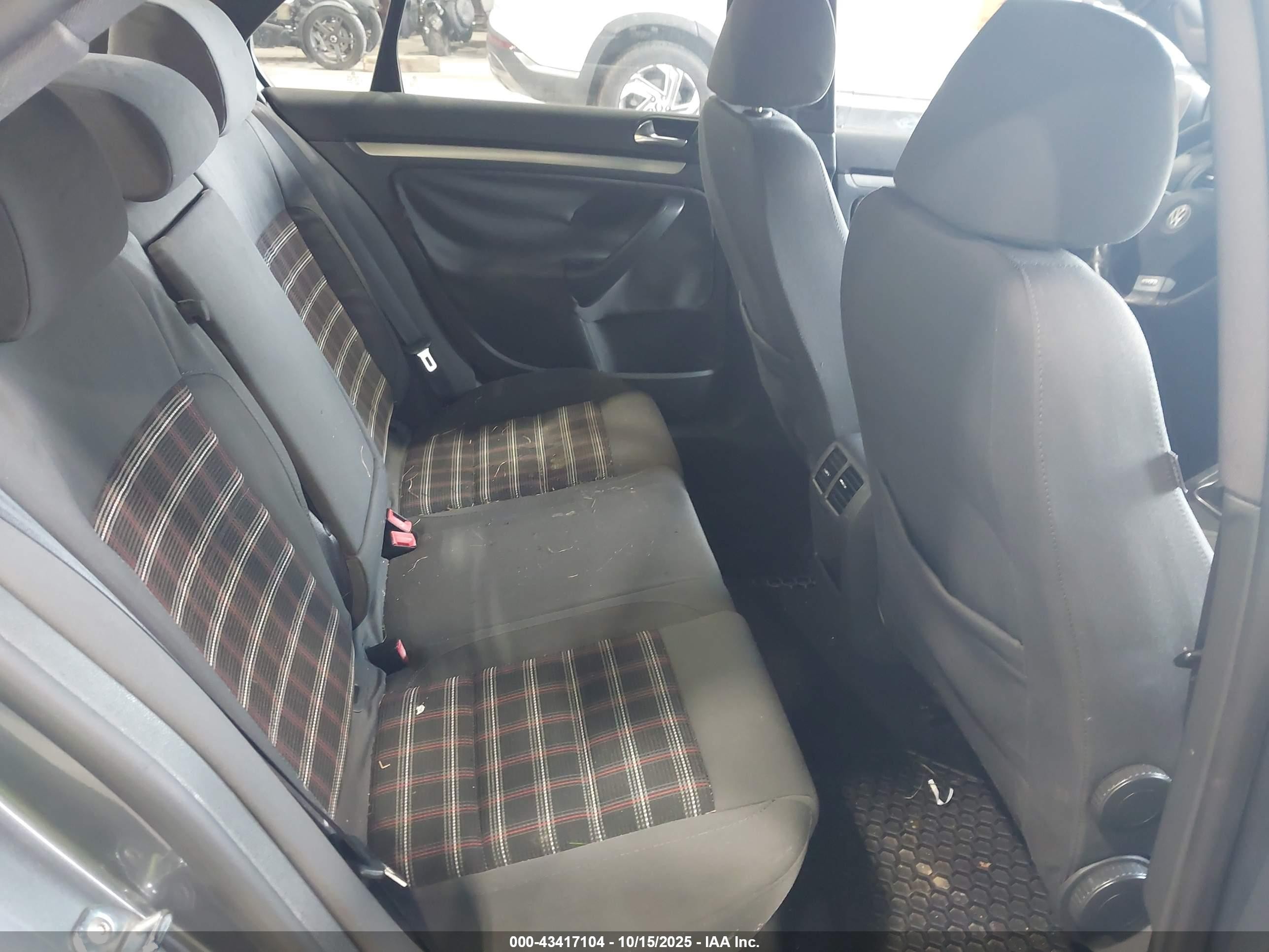 2008 Volkswagen Gli   Gray vin: 3VWDJ71K48M032737