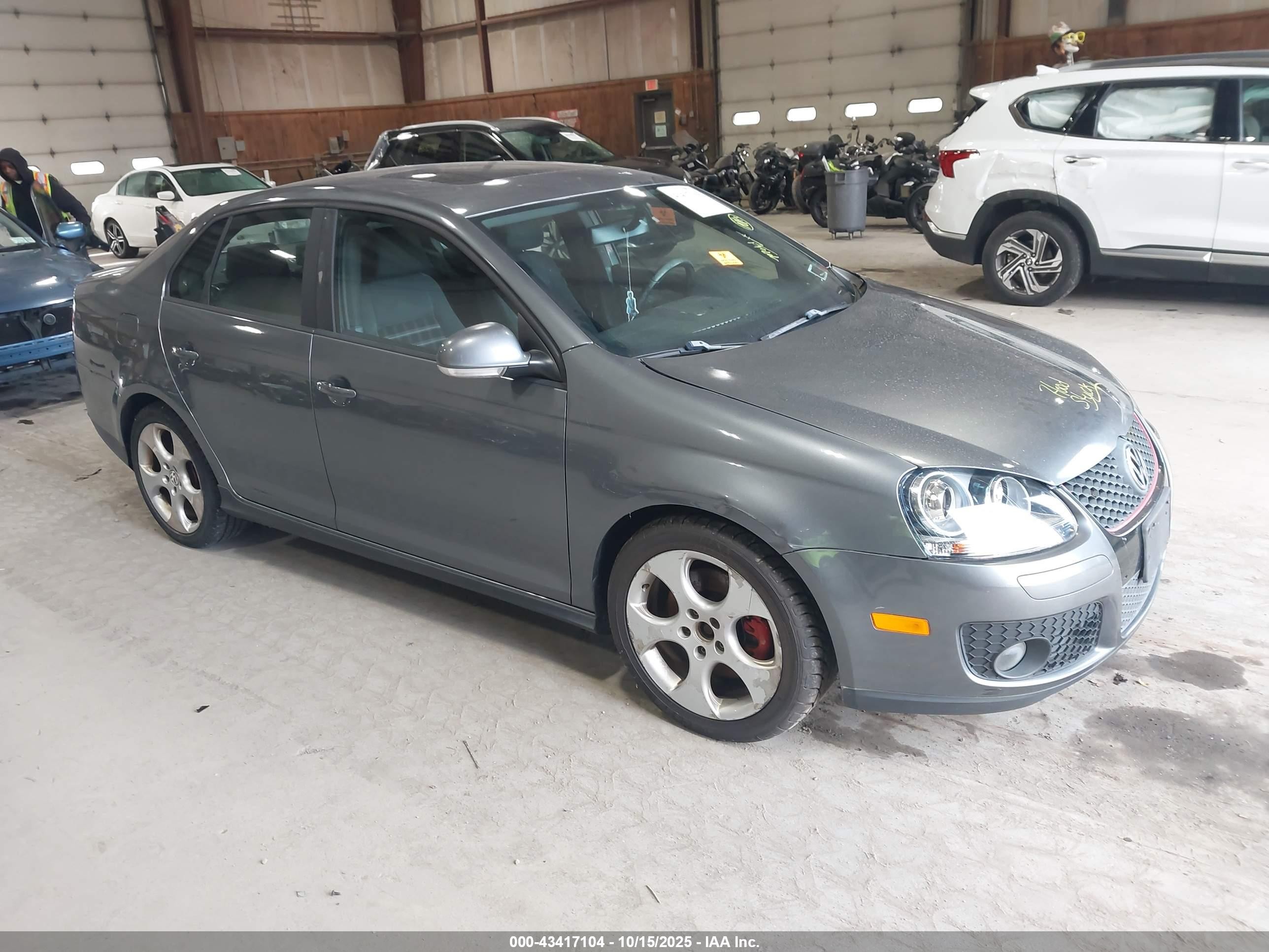 2008 Volkswagen Gli   Gray vin: 3VWDJ71K48M032737