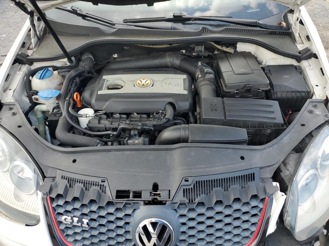 2009 Volkswagen Gli White vin: 3VWDJ71K59M048477