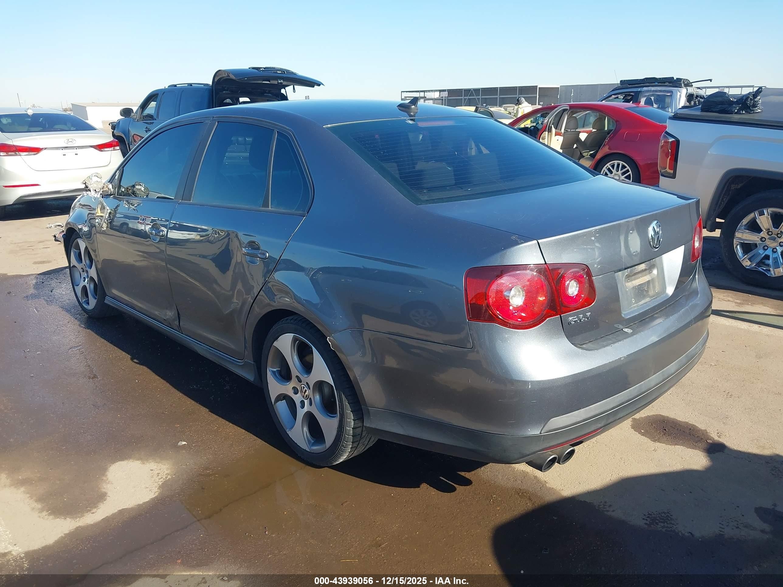 2008 Volkswagen Gli   Gray vin: 3VWDJ71K68M099677