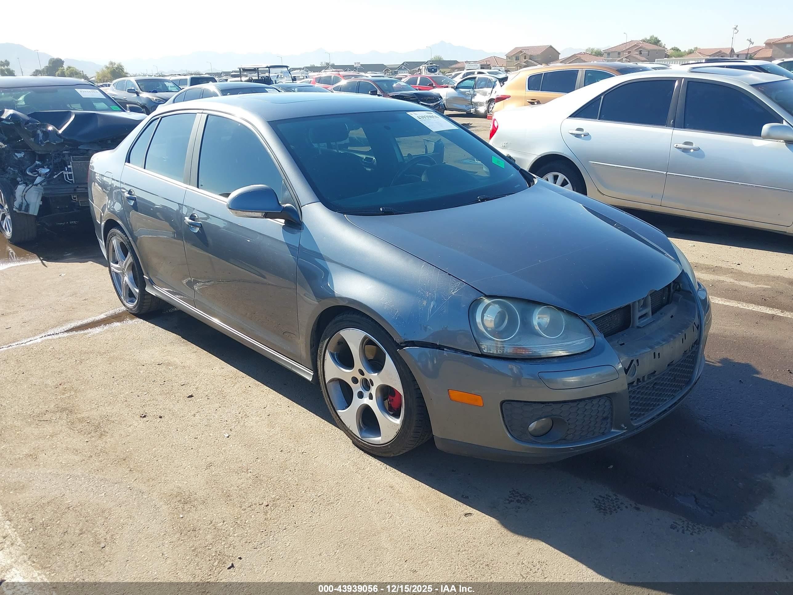 2008 Volkswagen Gli   Gray vin: 3VWDJ71K68M099677