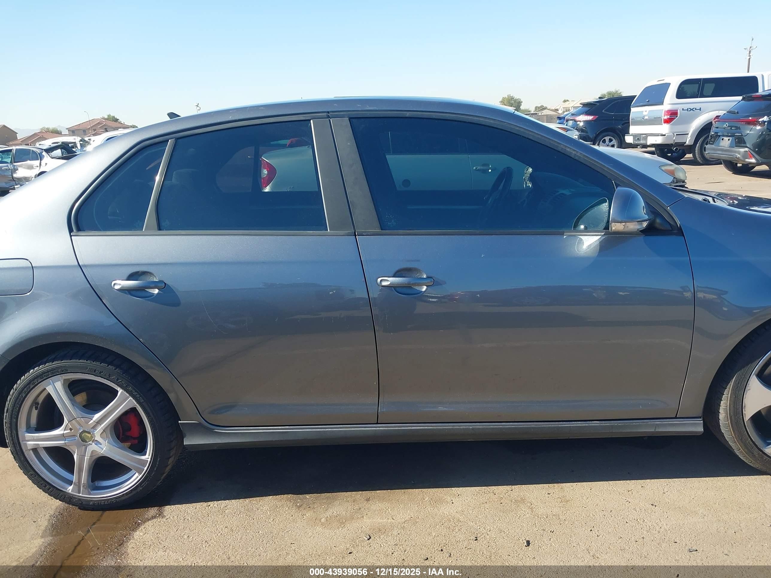 2008 Volkswagen Gli   Gray vin: 3VWDJ71K68M099677