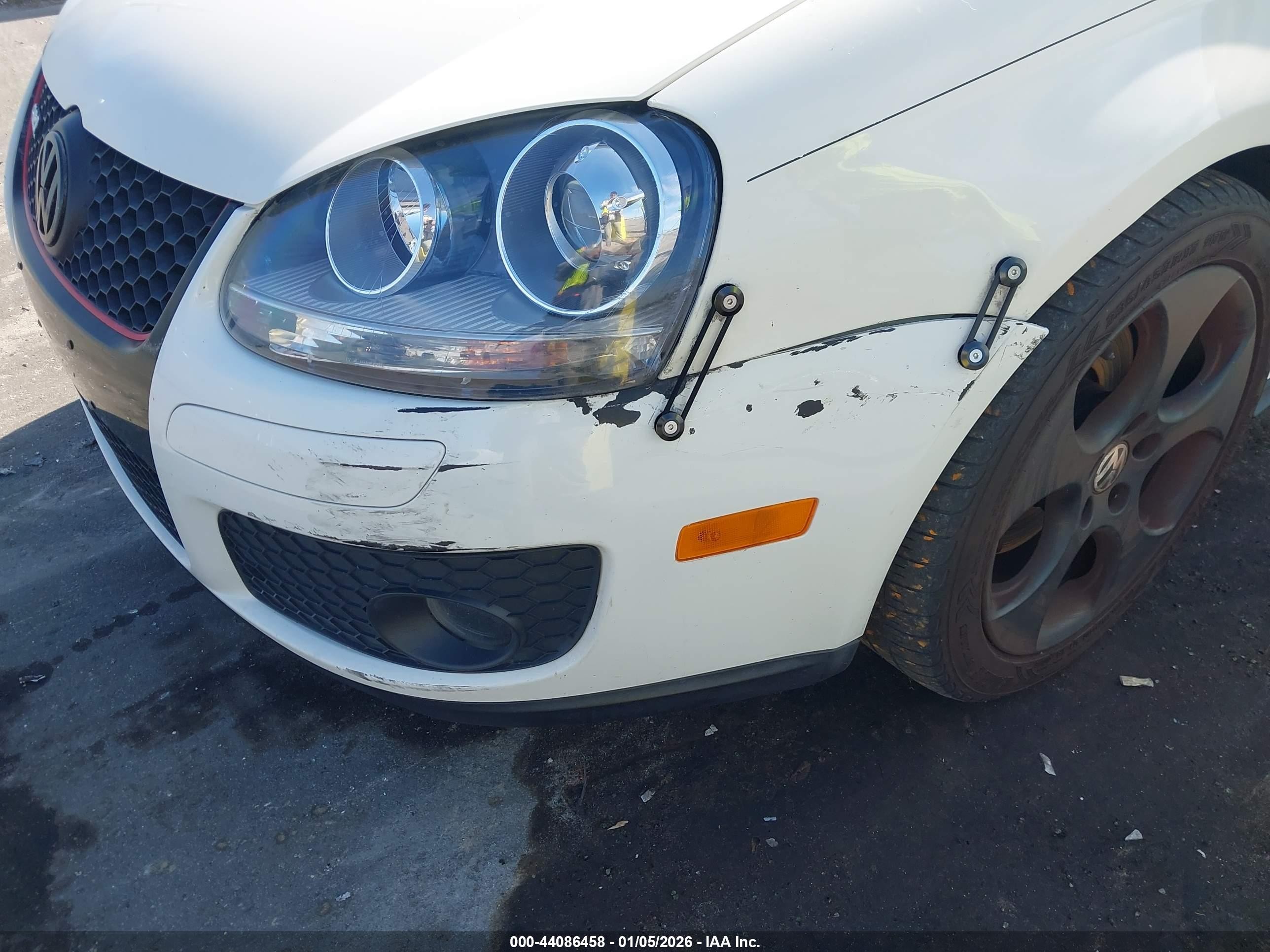 2008 Volkswagen Gli   White vin: 3VWDJ71K78M136798