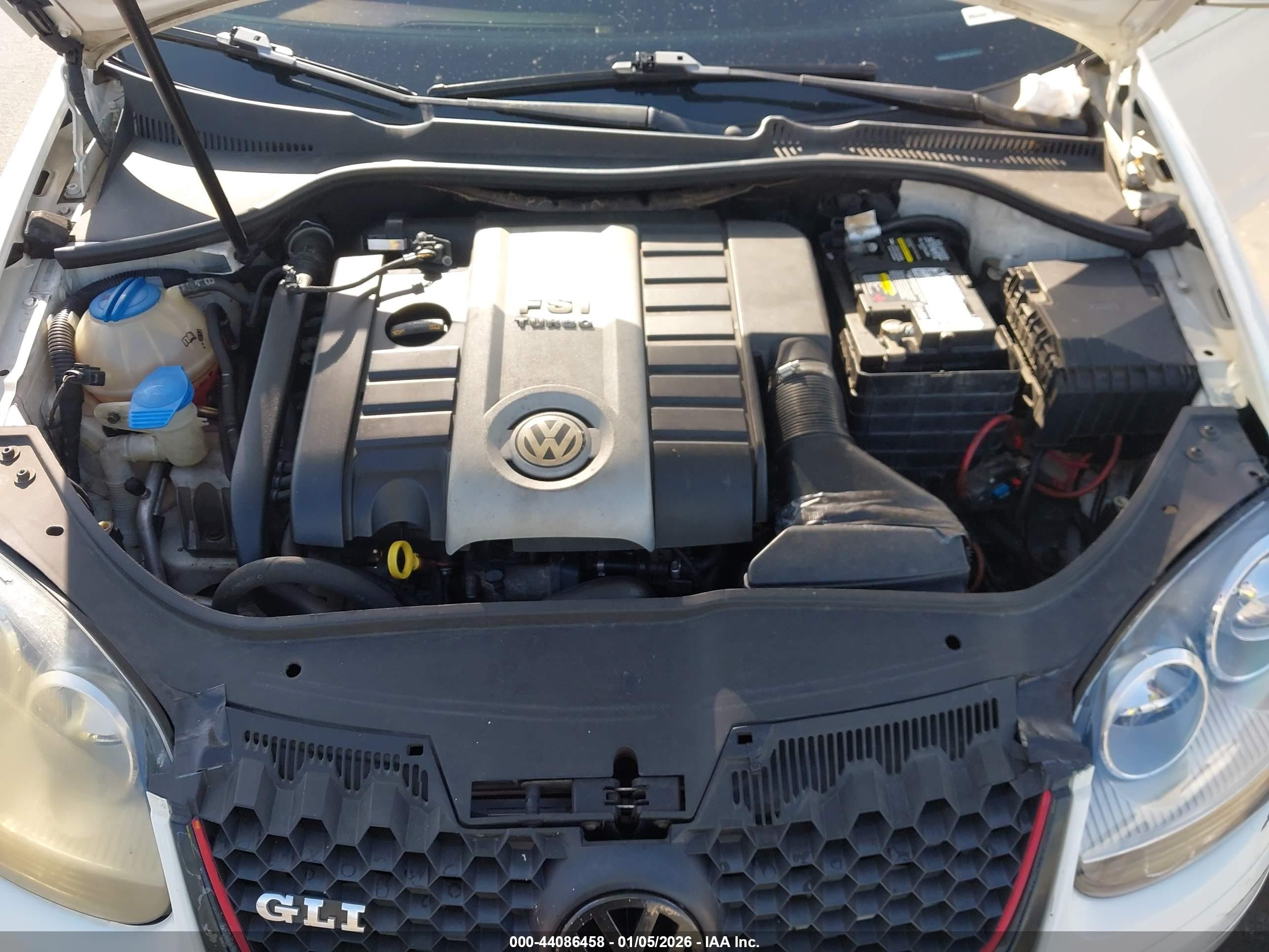 2008 Volkswagen Gli   White vin: 3VWDJ71K78M136798