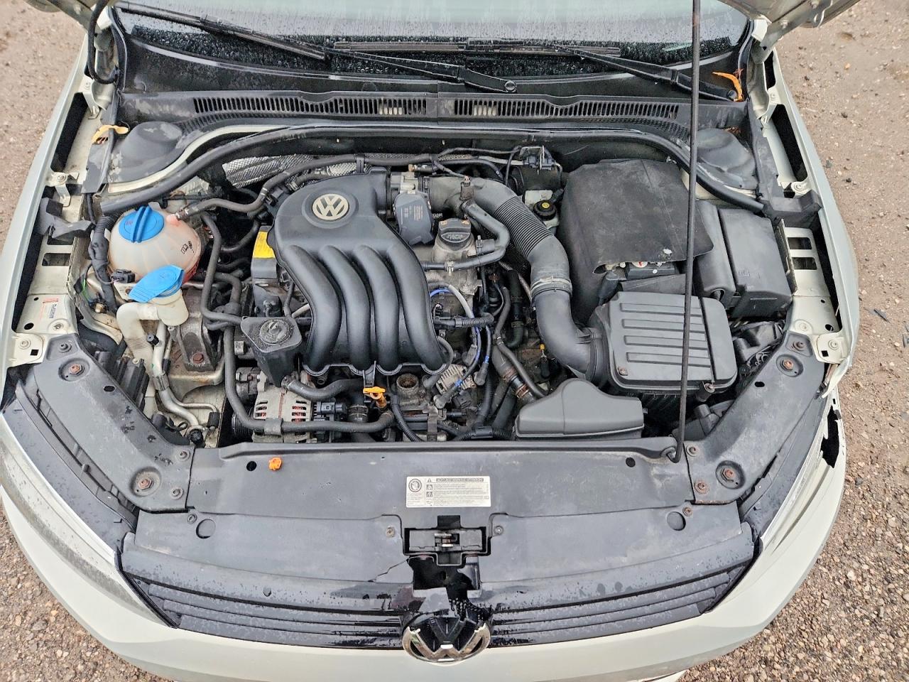 2011 Volkswagen Jetta Tan vin: 3VWDK7AJ0BM332237