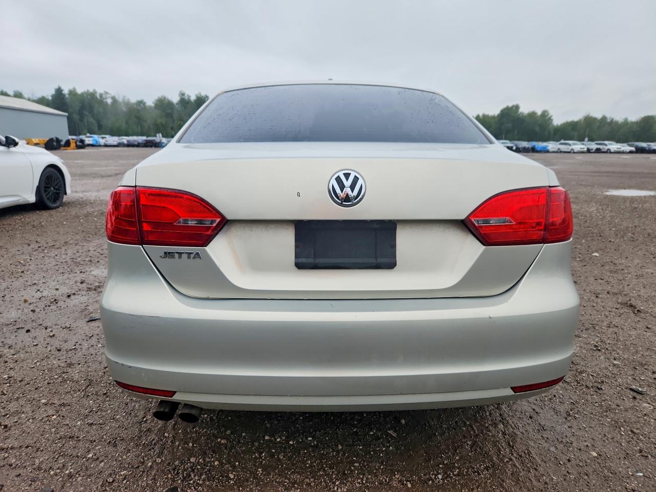 2011 Volkswagen Jetta Tan vin: 3VWDK7AJ0BM332237