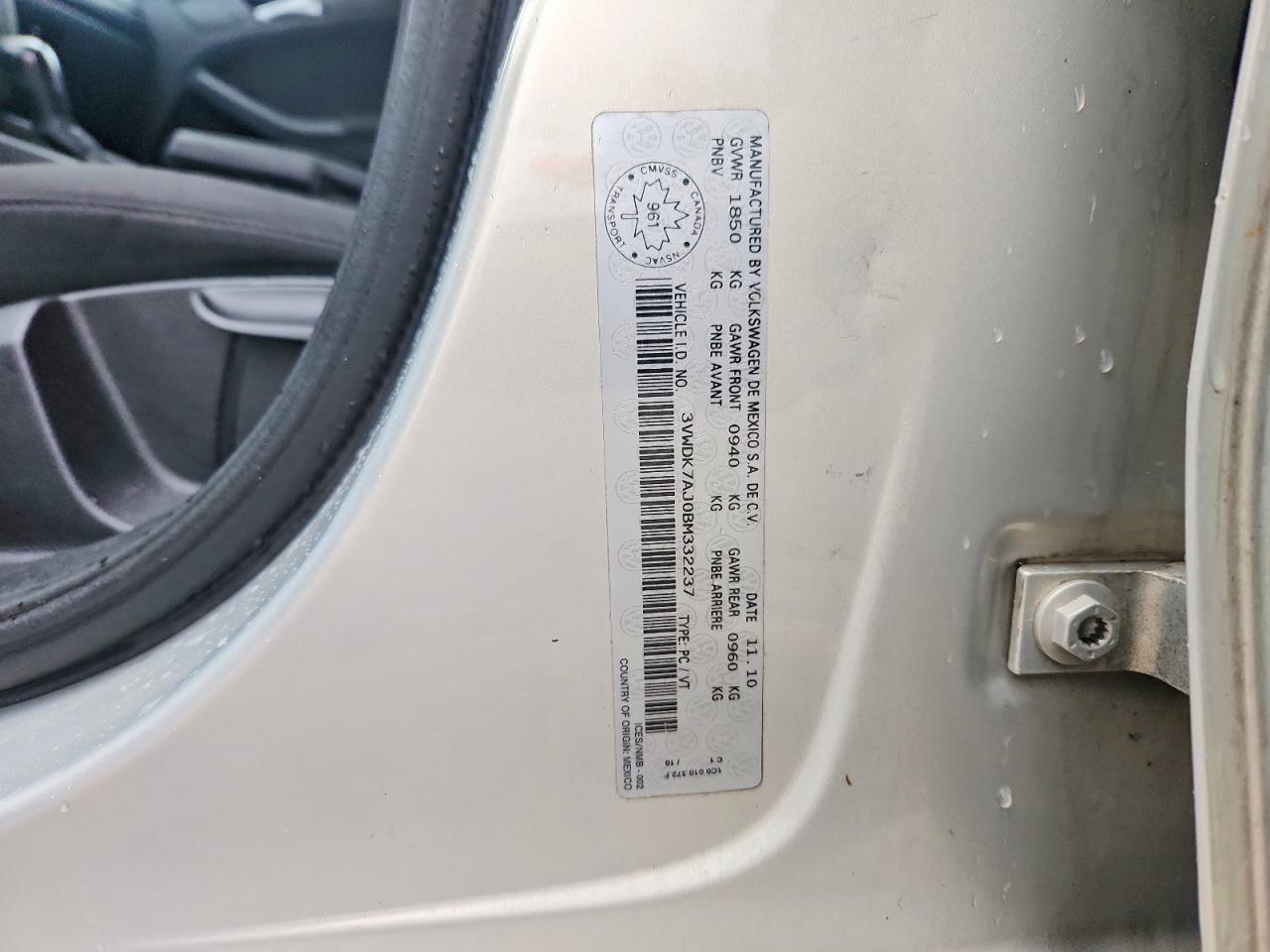 2011 Volkswagen Jetta Tan vin: 3VWDK7AJ0BM332237
