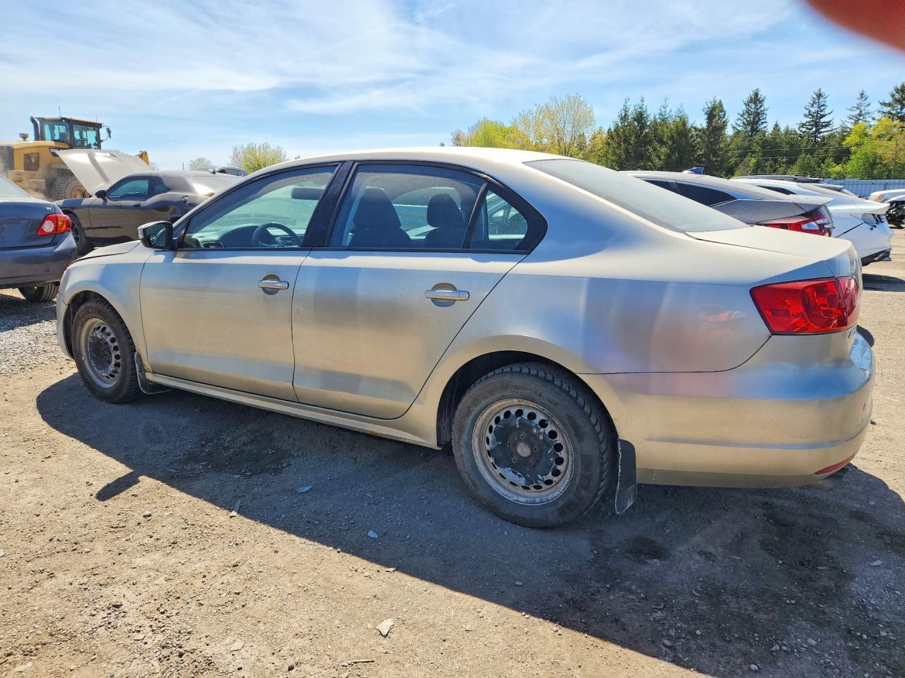 2012 Volkswagen Jetta Beige vin: 3VWDK7AJ2CM126130
