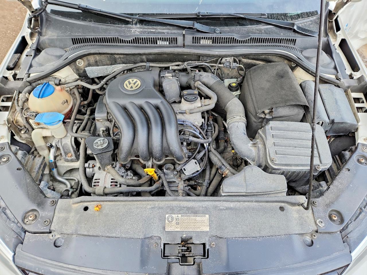 2011 Volkswagen Jetta White vin: 3VWDK7AJXBM311895