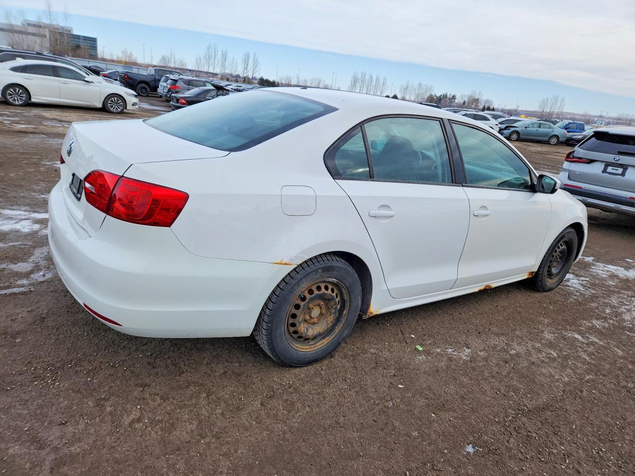 2011 Volkswagen Jetta White vin: 3VWDK7AJXBM311895