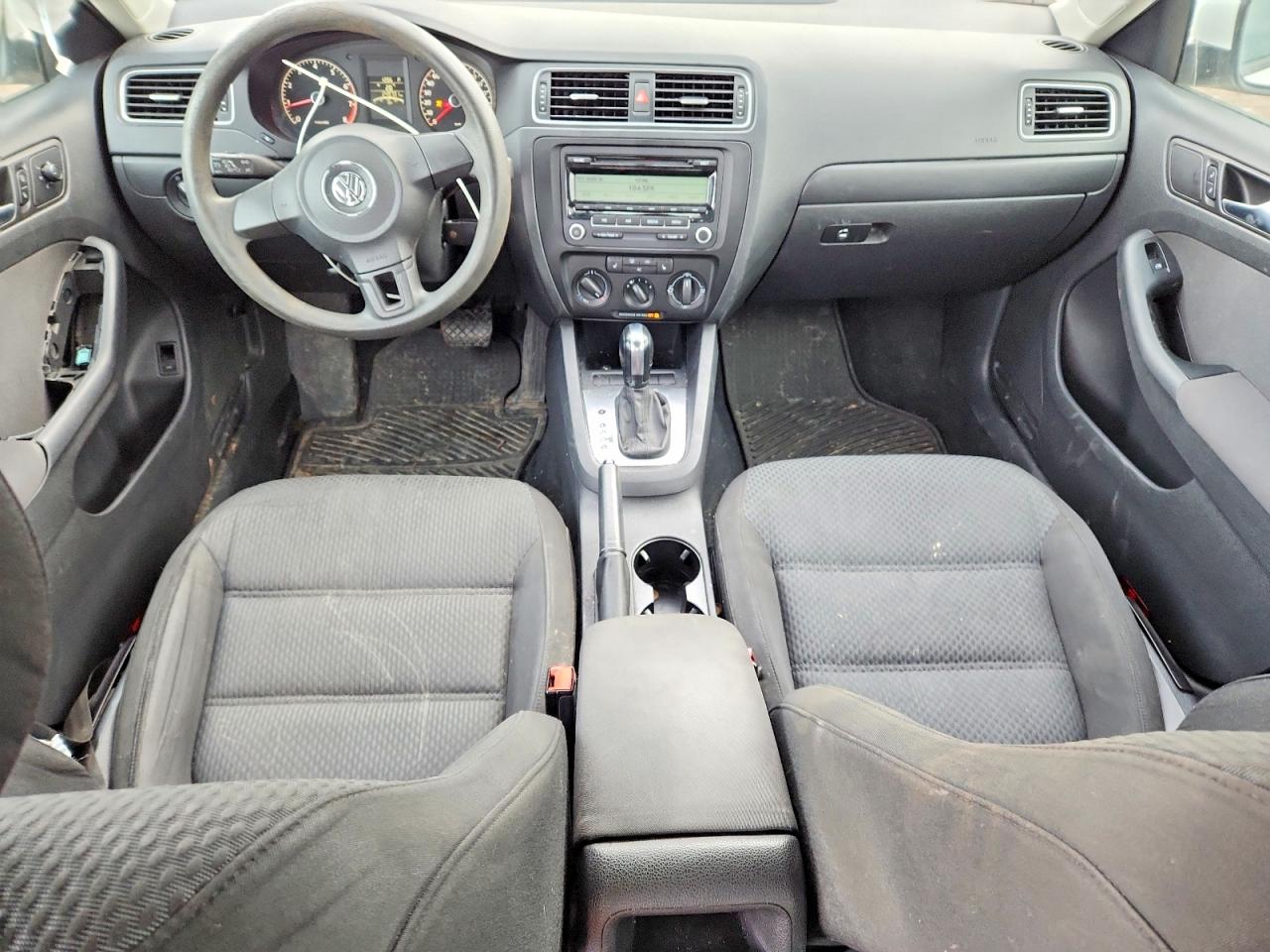 2011 Volkswagen Jetta White vin: 3VWDK7AJXBM311895