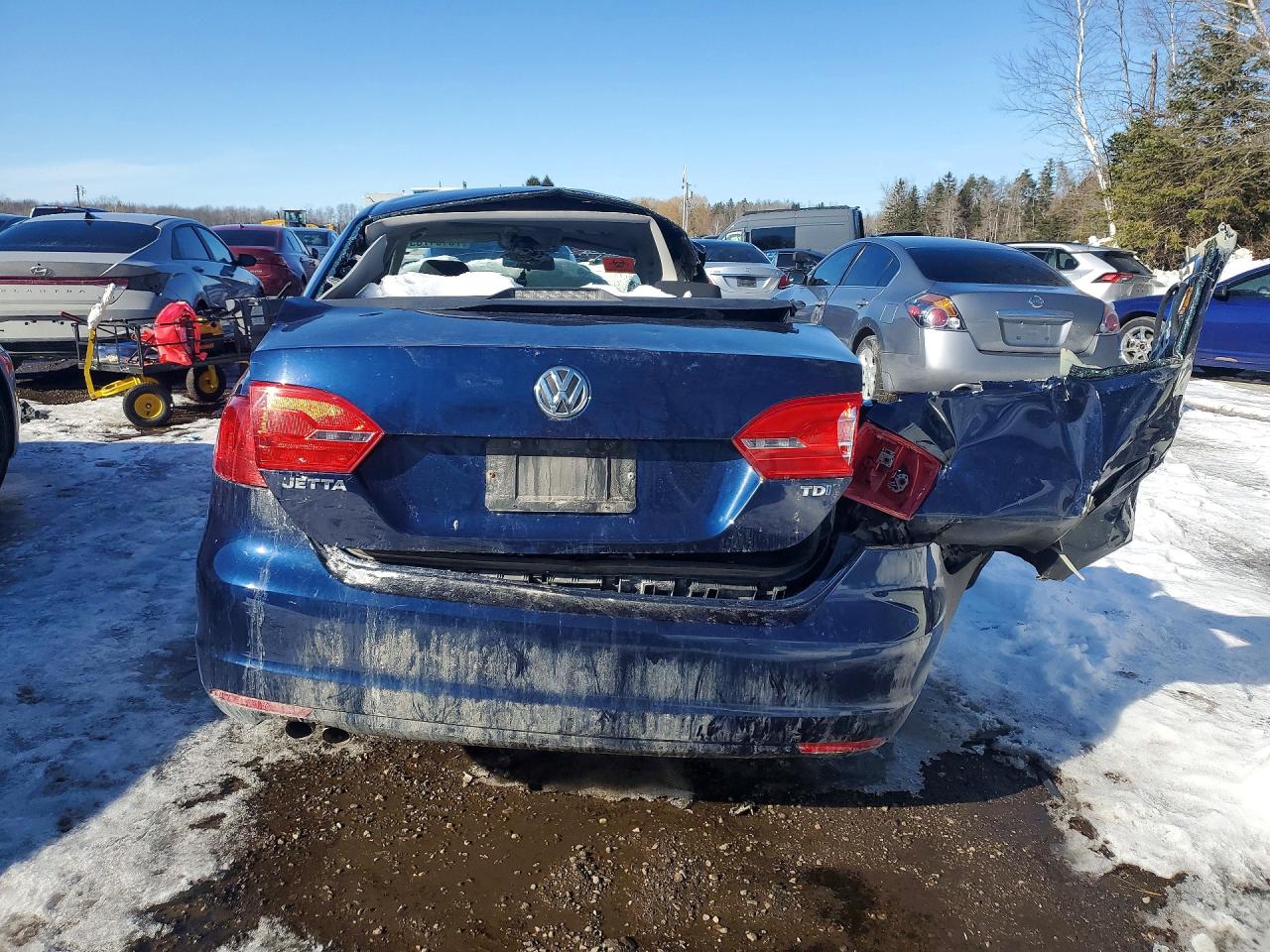 2014 Volkswagen Jetta Tdi Blue vin: 3VWDL7AJ2EM377682