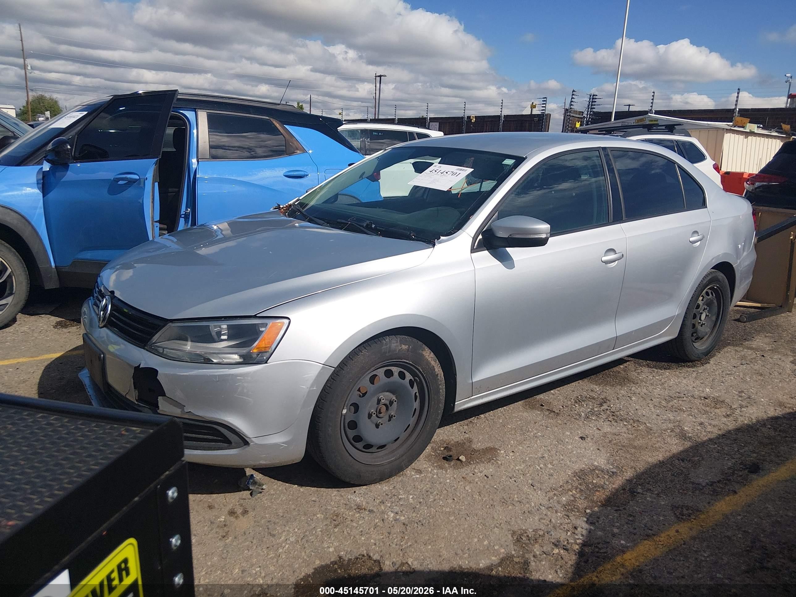 2012 Volkswagen Jetta 2.5l Se Silver vin: 3VWDP7AJ0CM028781