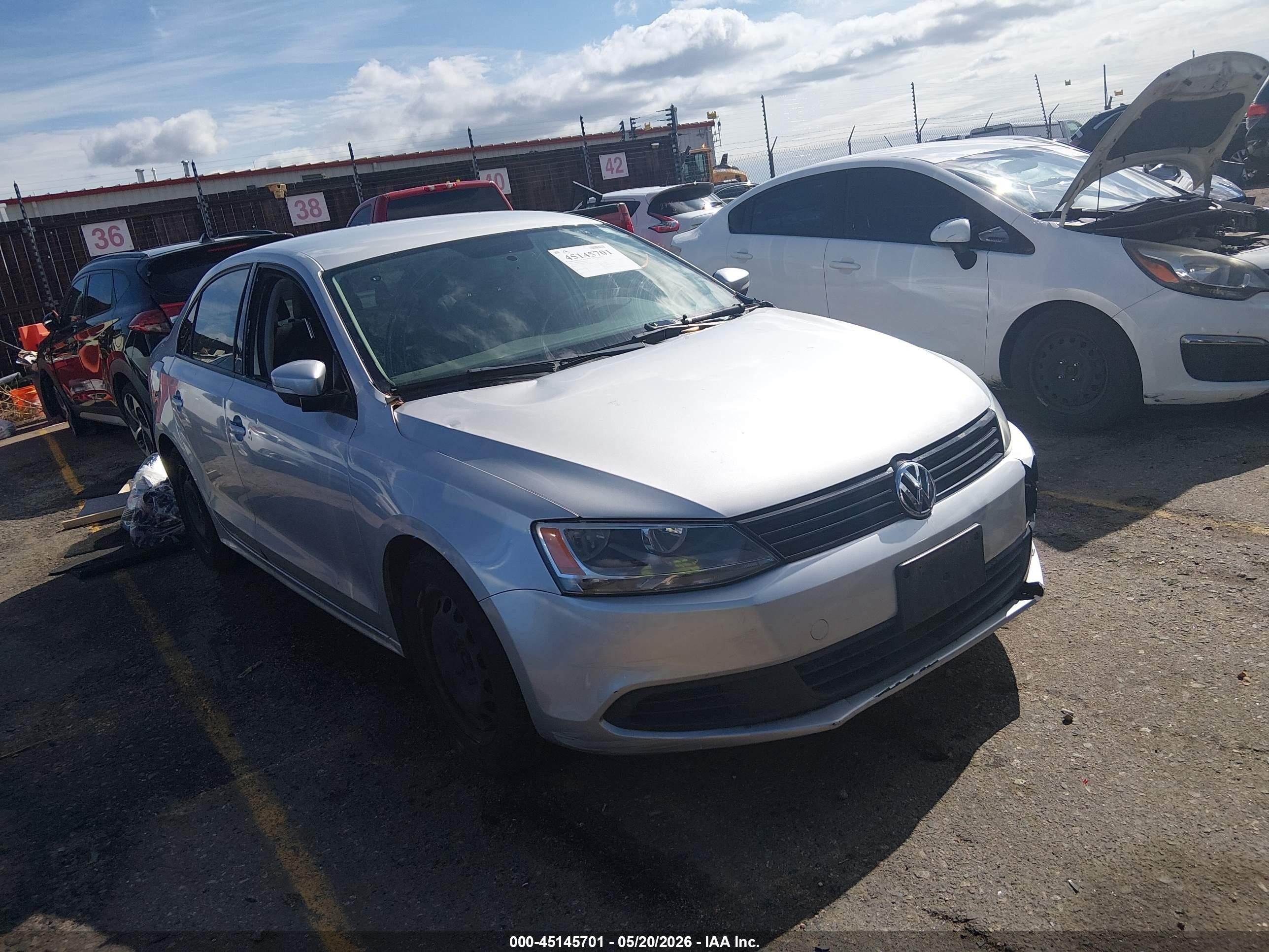 2012 Volkswagen Jetta 2.5l Se Silver vin: 3VWDP7AJ0CM028781