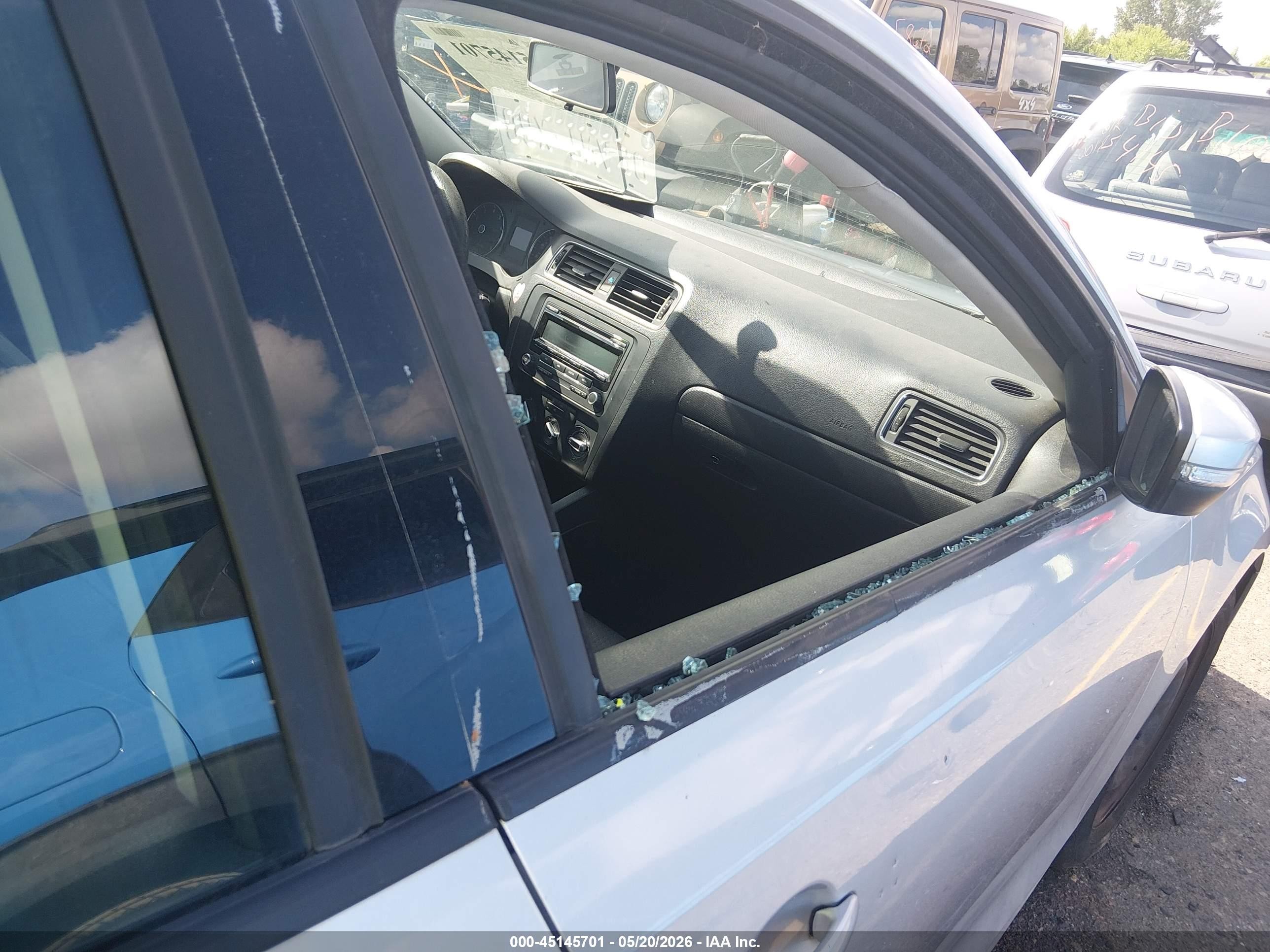 2012 Volkswagen Jetta 2.5l Se Silver vin: 3VWDP7AJ0CM028781