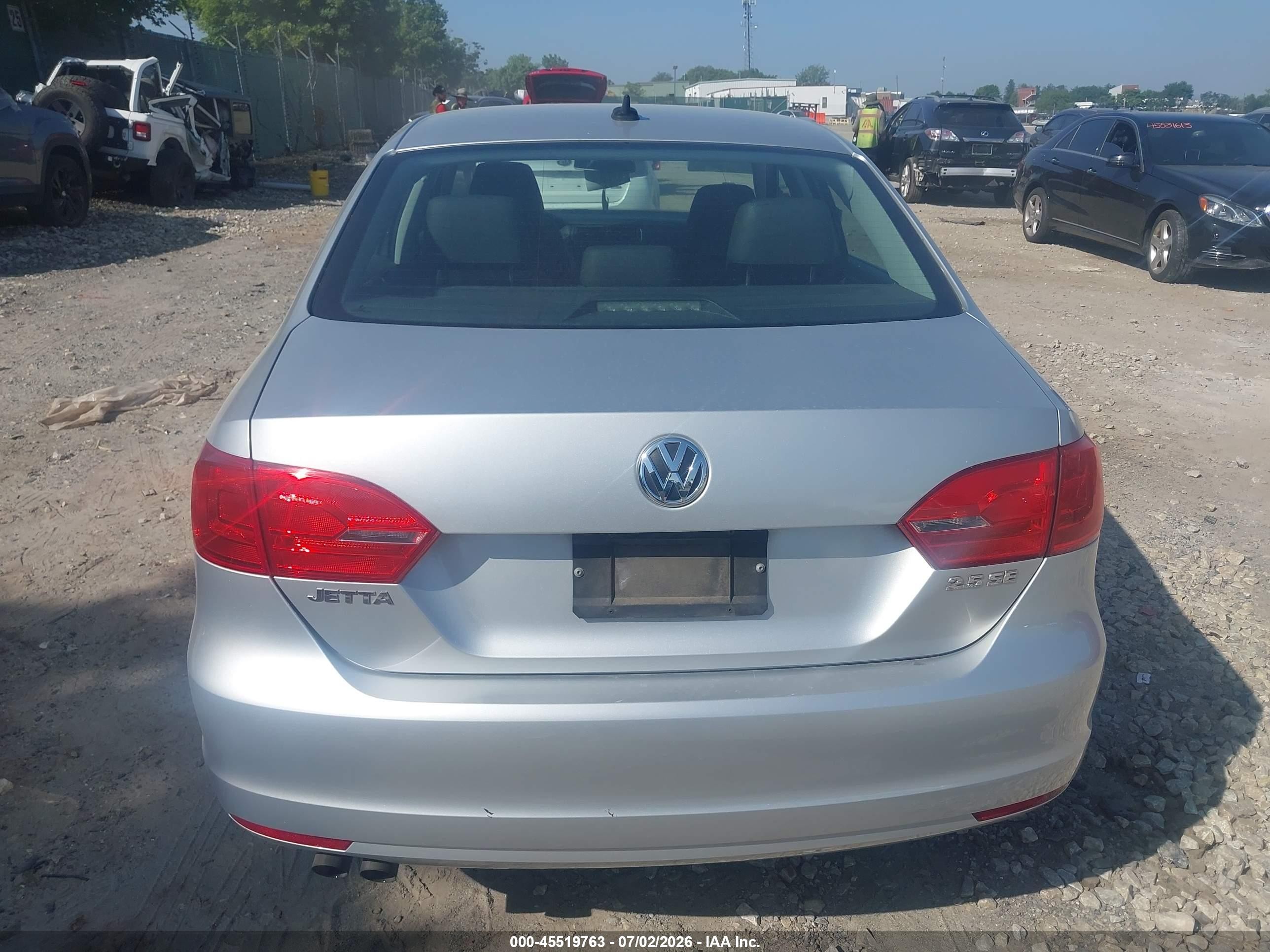2012 Volkswagen Jetta 2.5l Se Silver vin: 3VWDP7AJ0CM350241