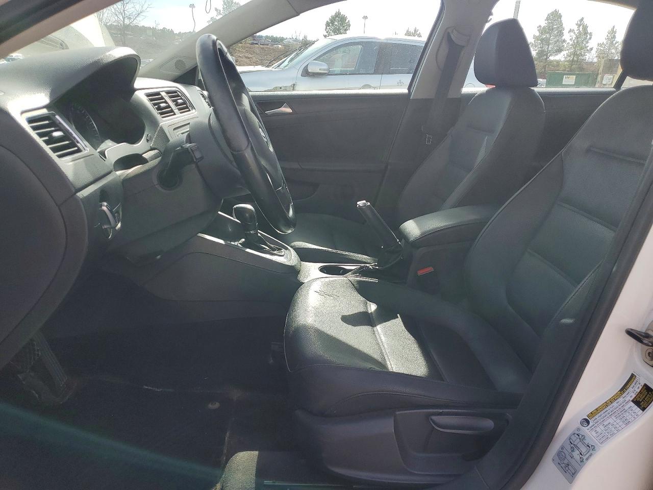 2012 Volkswagen Jetta Se Белый vin: 3VWDP7AJ0CM371364