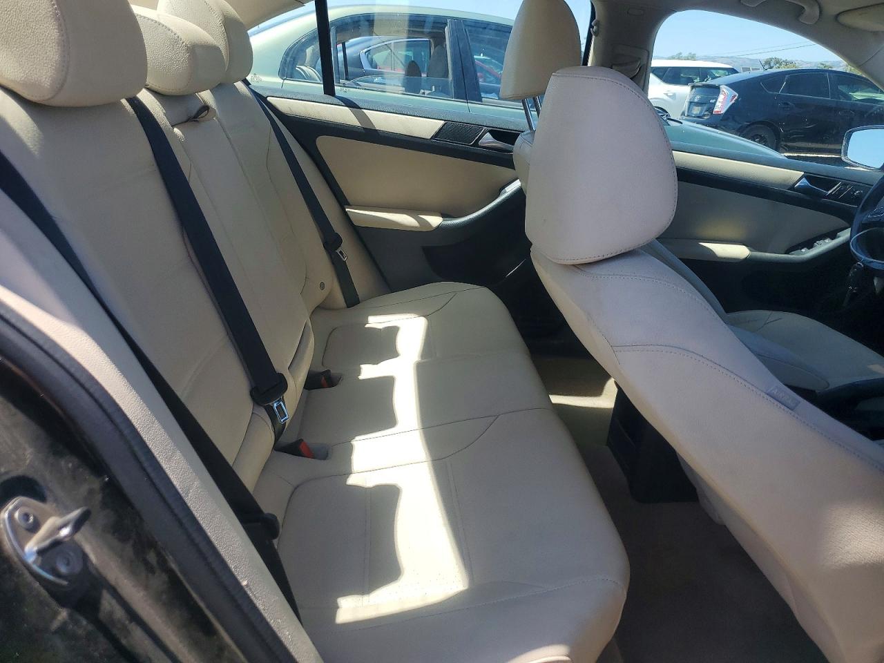 2012 Volkswagen Jetta Se Black vin: 3VWDP7AJ0CM387418