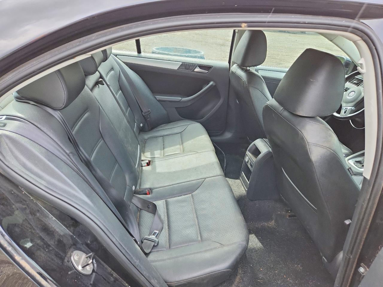 2013 Volkswagen Jetta Se Black vin: 3VWDP7AJ0DM250044
