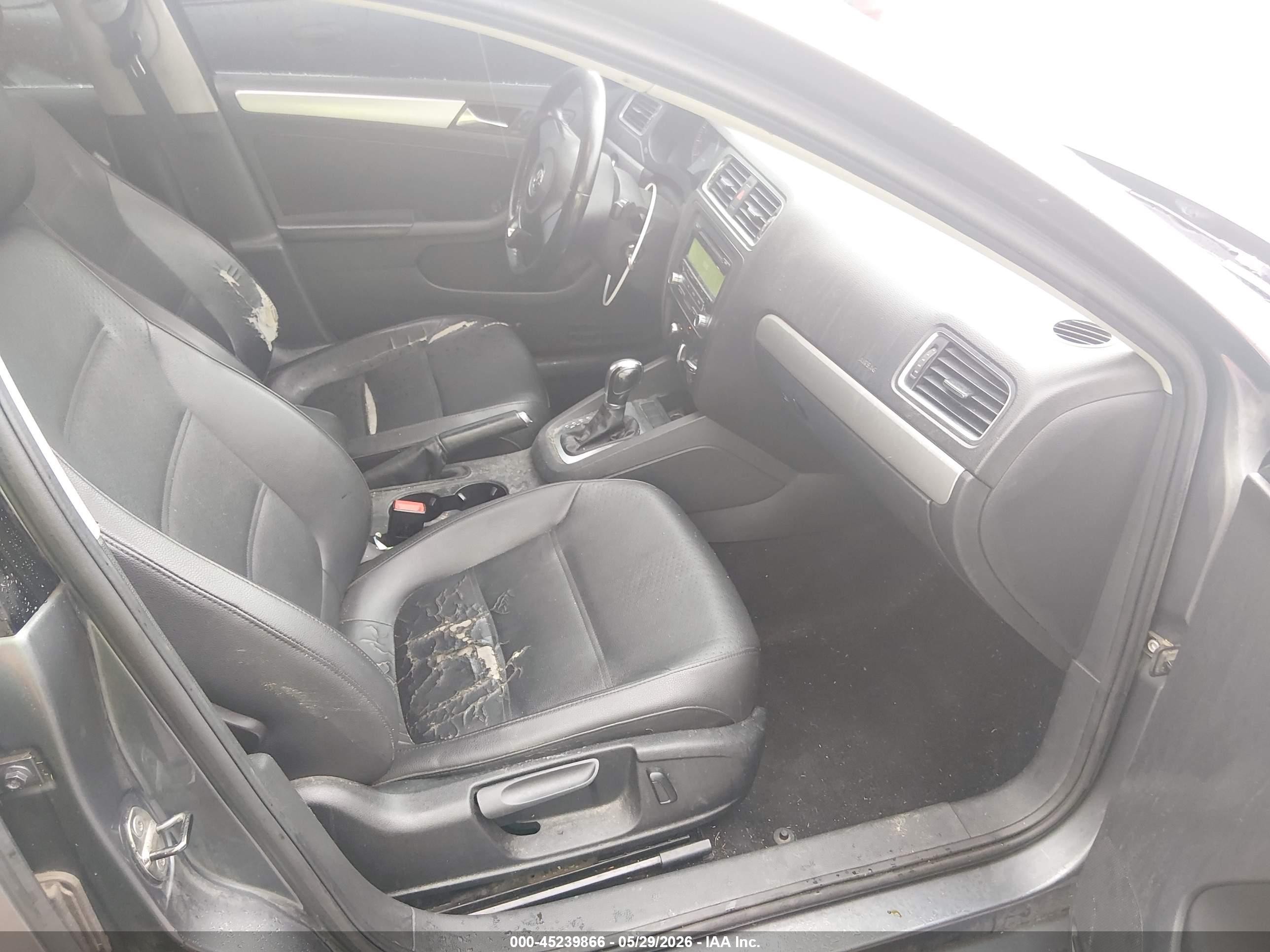 2013 Volkswagen Jetta 2.5l Se Gray vin: 3VWDP7AJ0DM359460