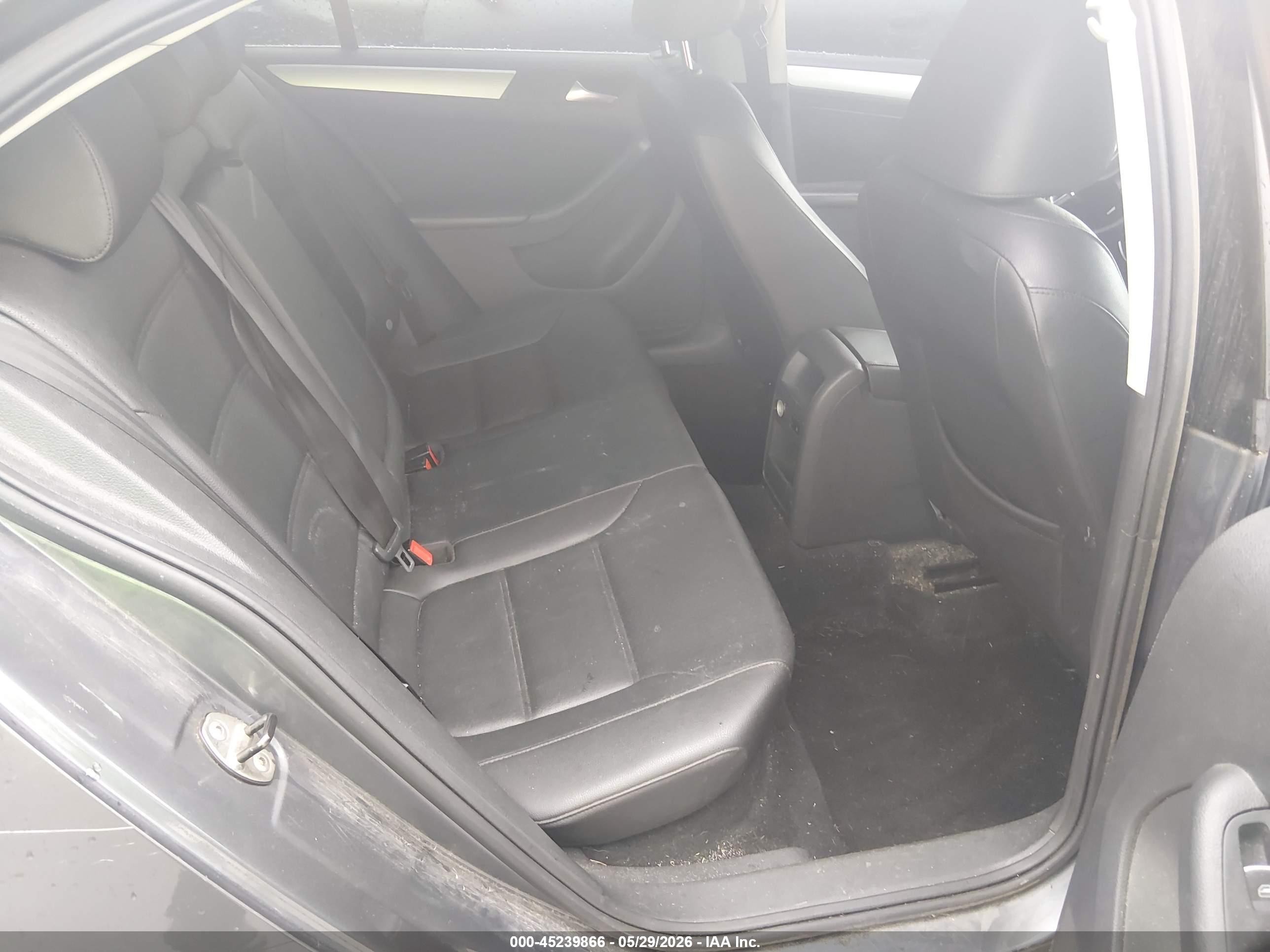 2013 Volkswagen Jetta 2.5l Se Gray vin: 3VWDP7AJ0DM359460