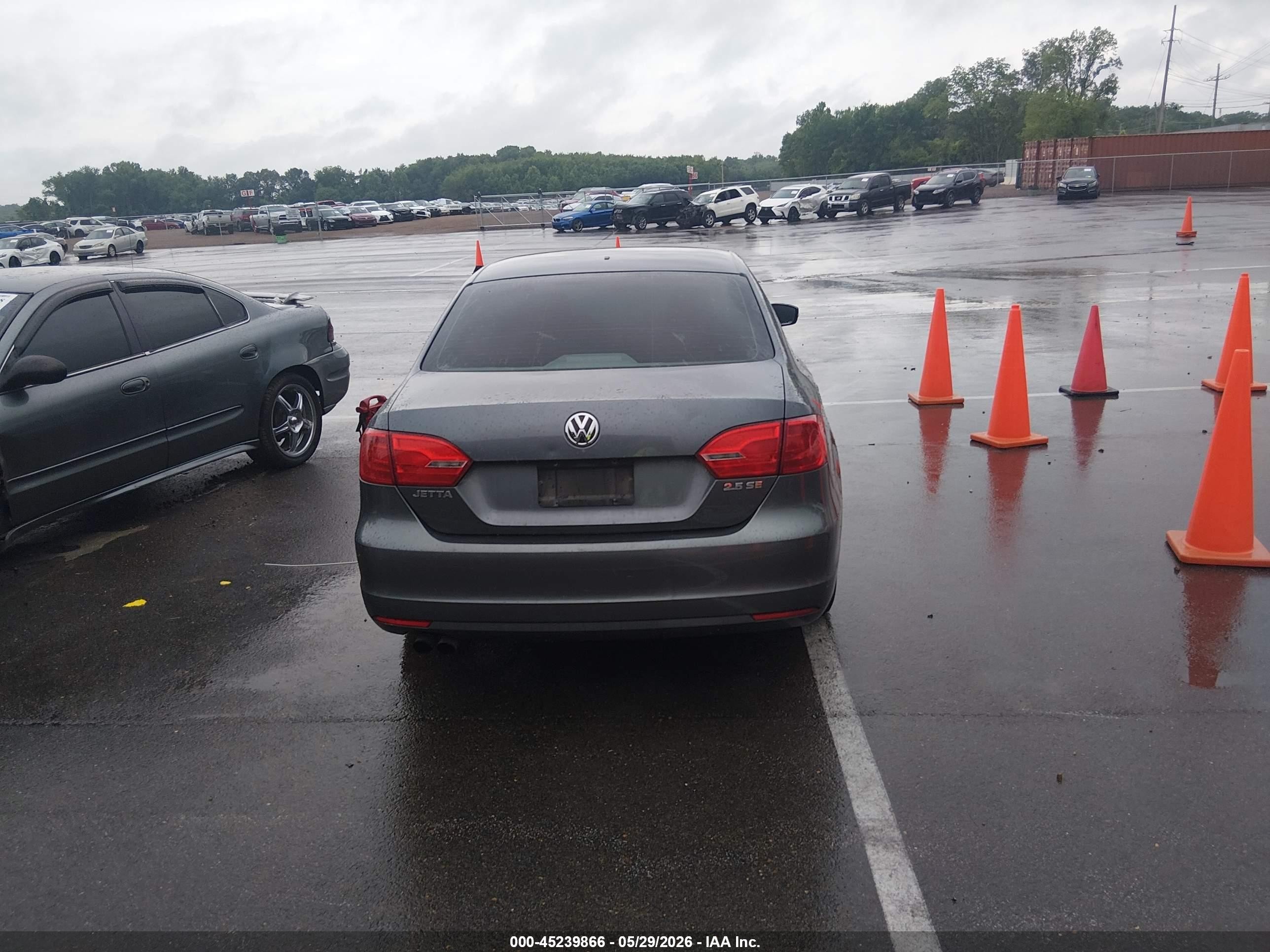 2013 Volkswagen Jetta 2.5l Se Gray vin: 3VWDP7AJ0DM359460