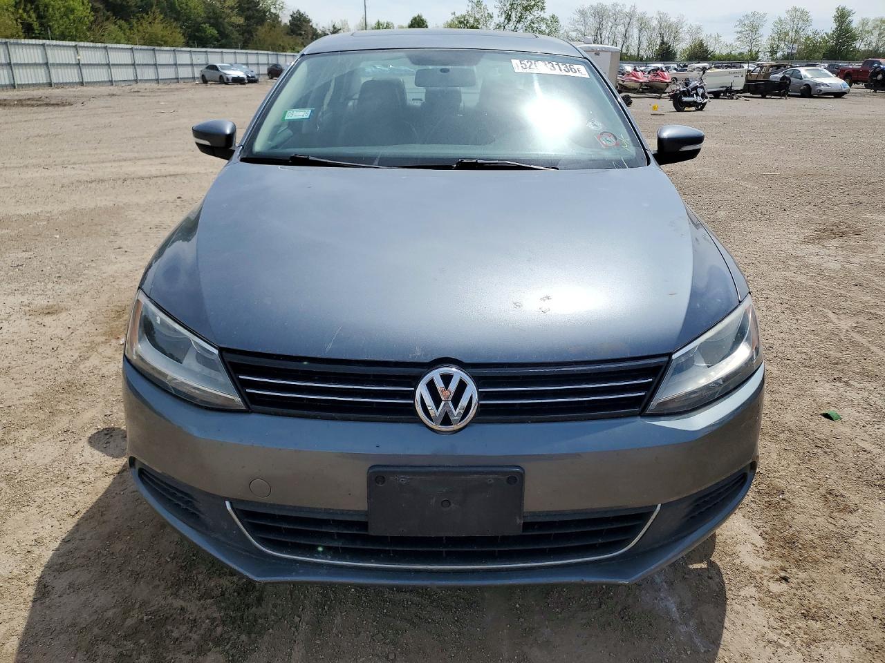2013 Volkswagen Jetta Se Серый vin: 3VWDP7AJ0DM371432