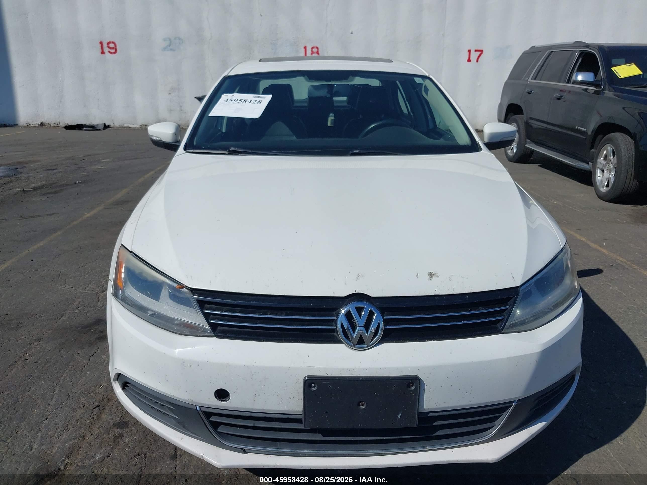 2013 Volkswagen Jetta 2.5l Se Белый vin: 3VWDP7AJ0DM384827