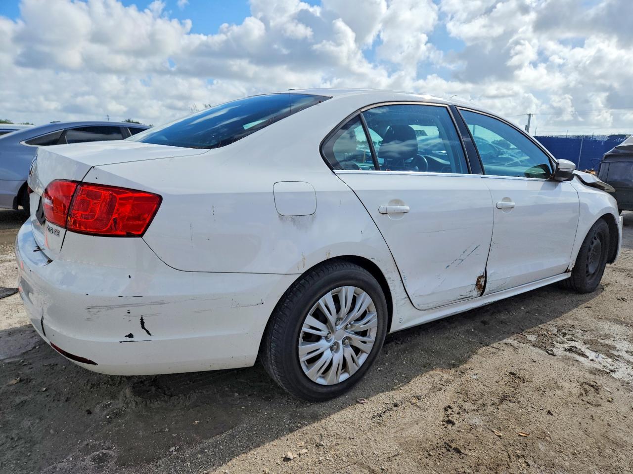 2013 Volkswagen Jetta Se Белый vin: 3VWDP7AJ0DM394855