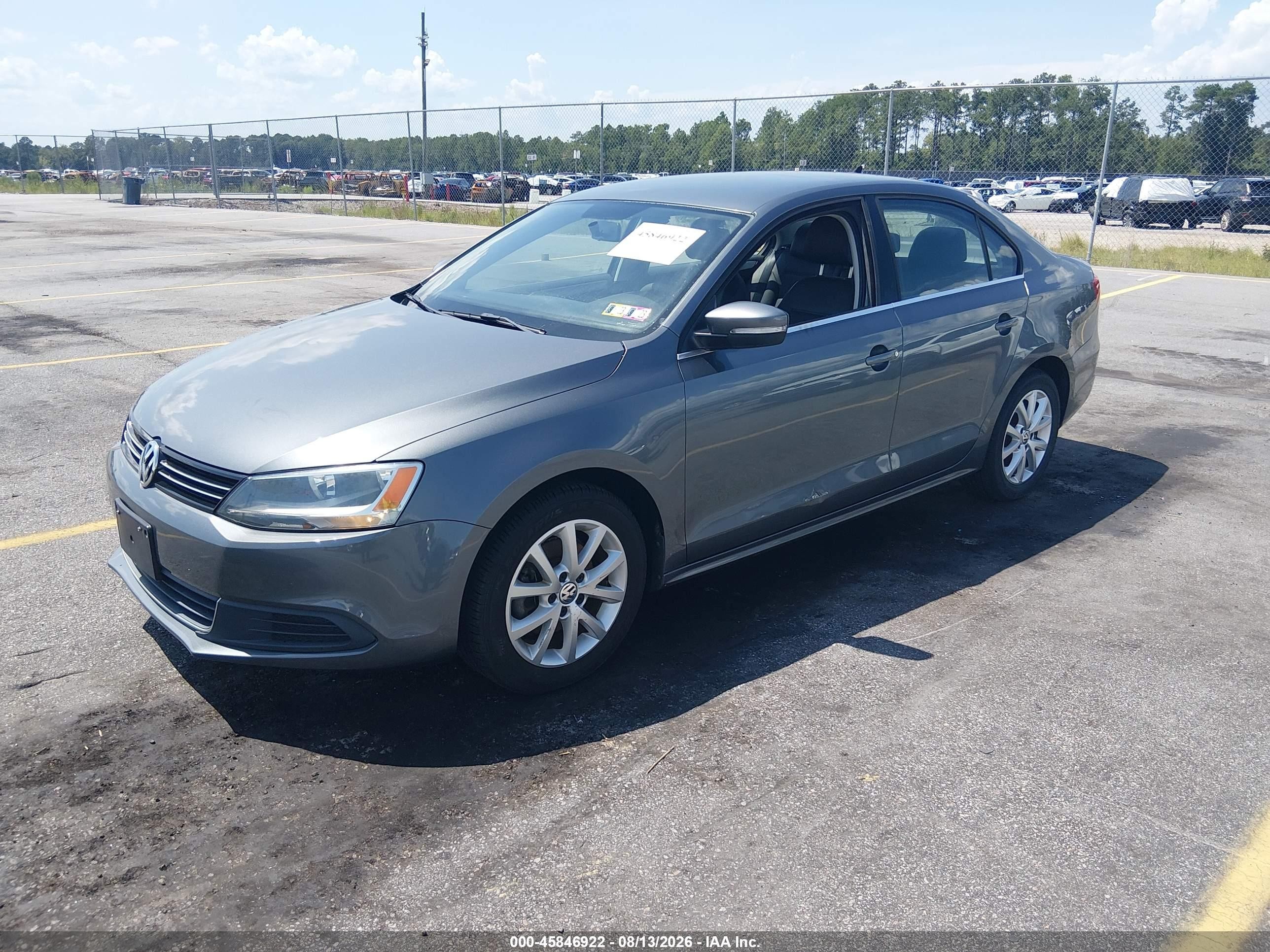2013 Volkswagen Jetta 2.5l Se Silver vin: 3VWDP7AJ0DM432651
