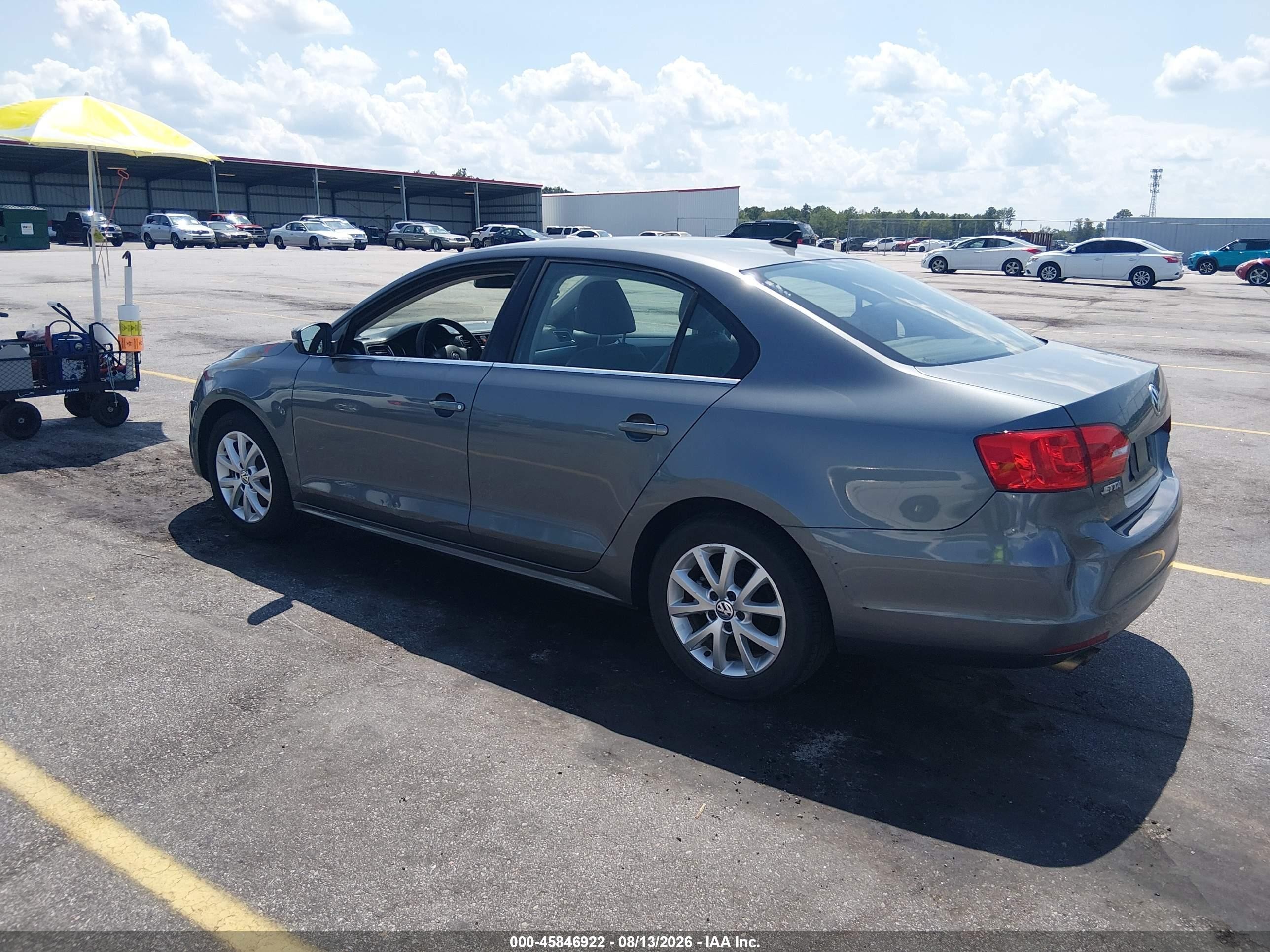 2013 Volkswagen Jetta 2.5l Se Silver vin: 3VWDP7AJ0DM432651