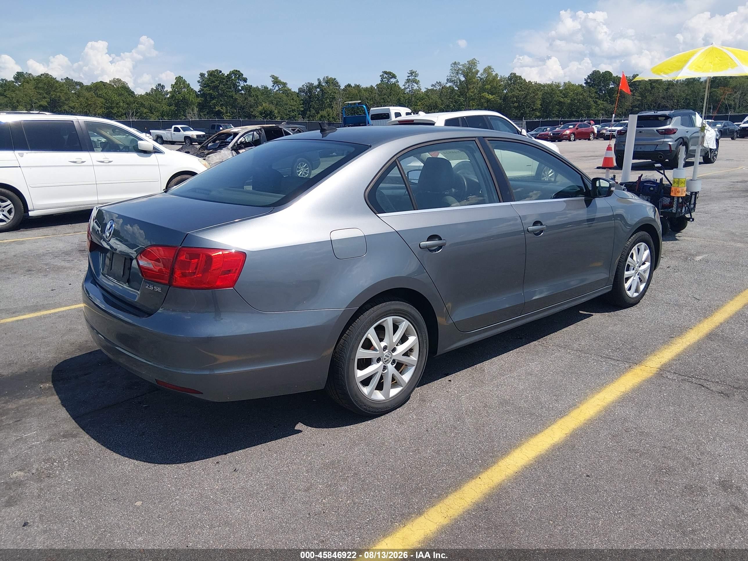2013 Volkswagen Jetta 2.5l Se Silver vin: 3VWDP7AJ0DM432651