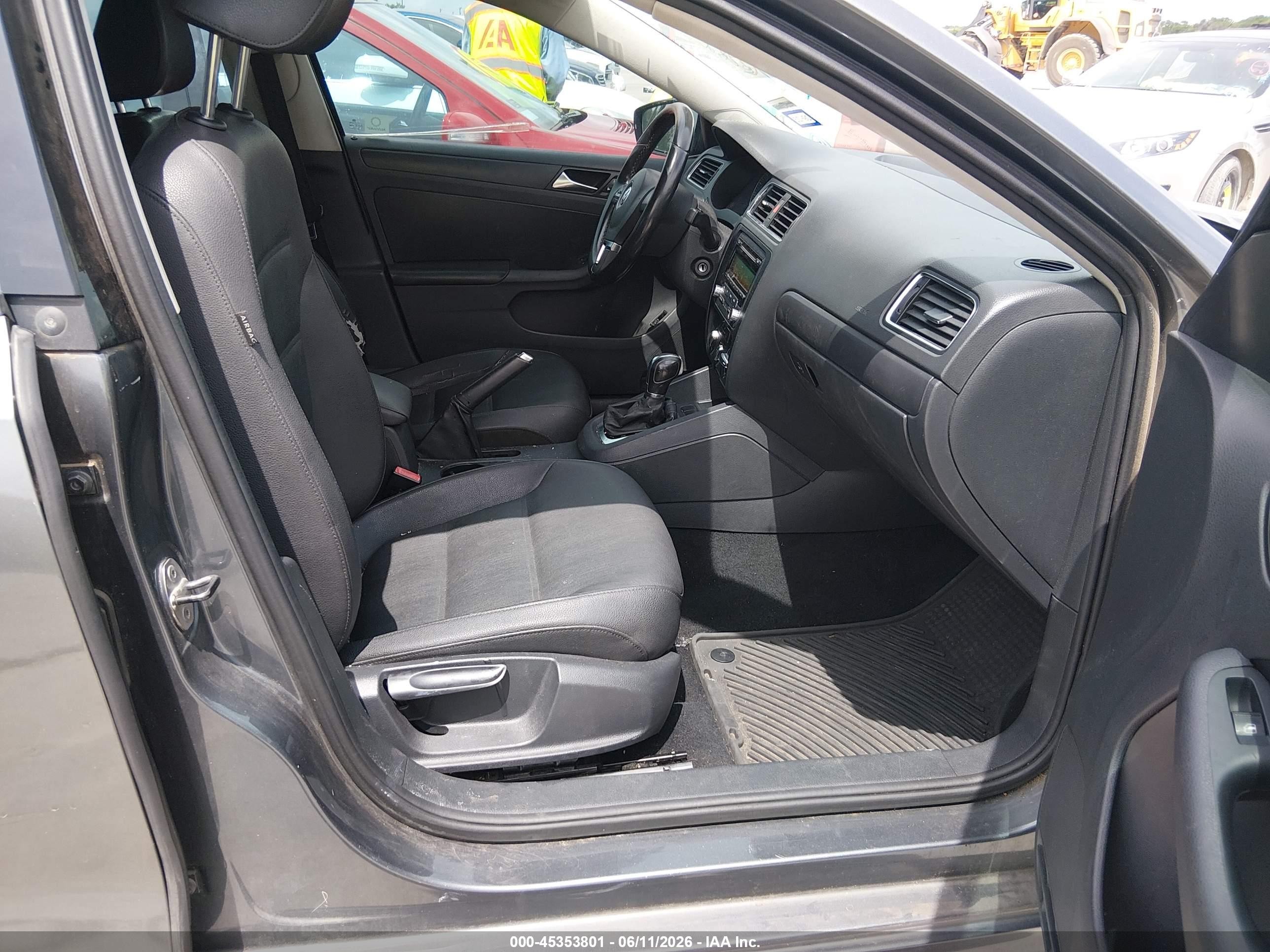 2012 Volkswagen Jetta 2.5l Se Gray vin: 3VWDP7AJ1CM329396