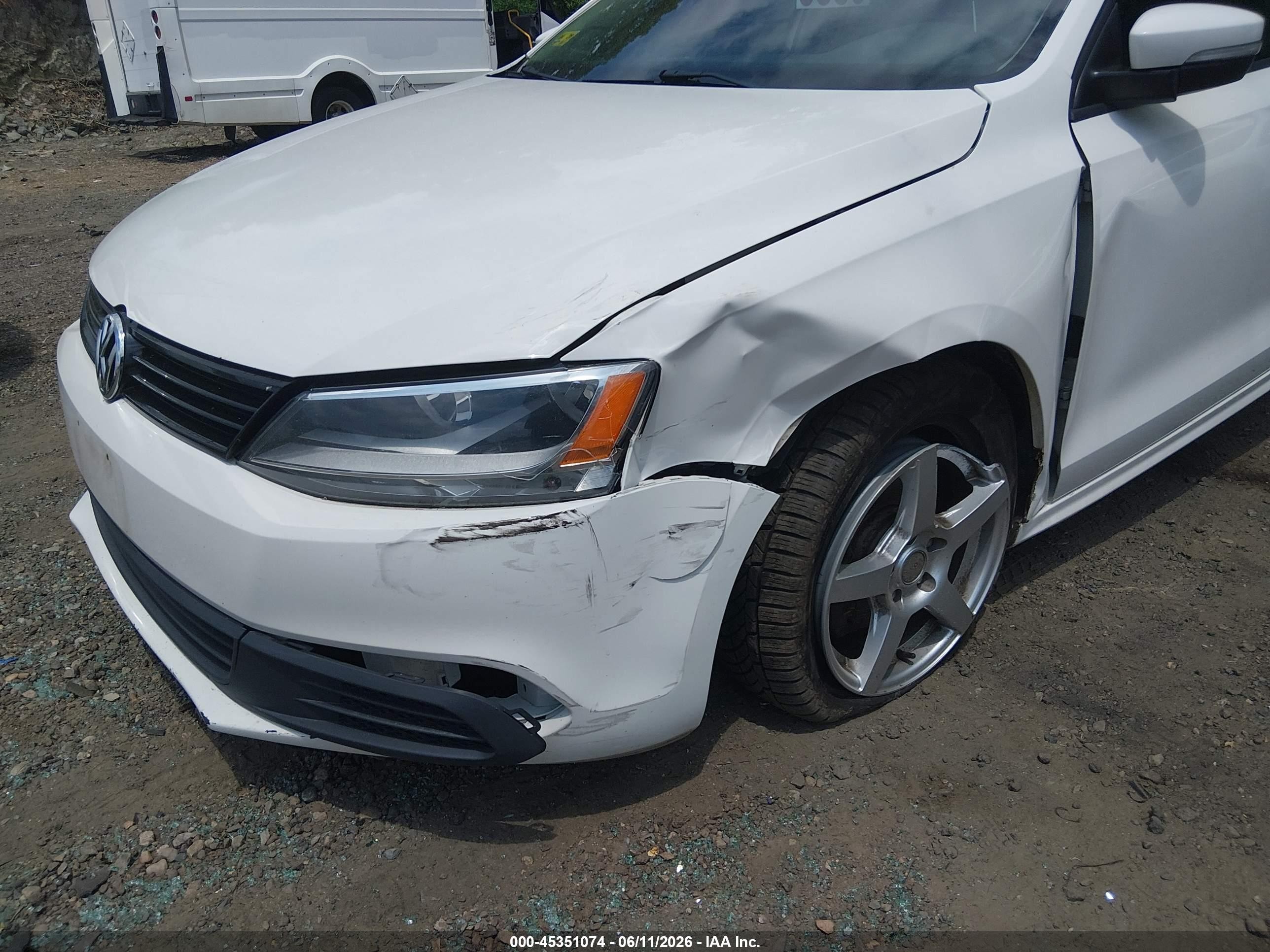 2012 Volkswagen Jetta 2.5l Se White vin: 3VWDP7AJ1CM341239