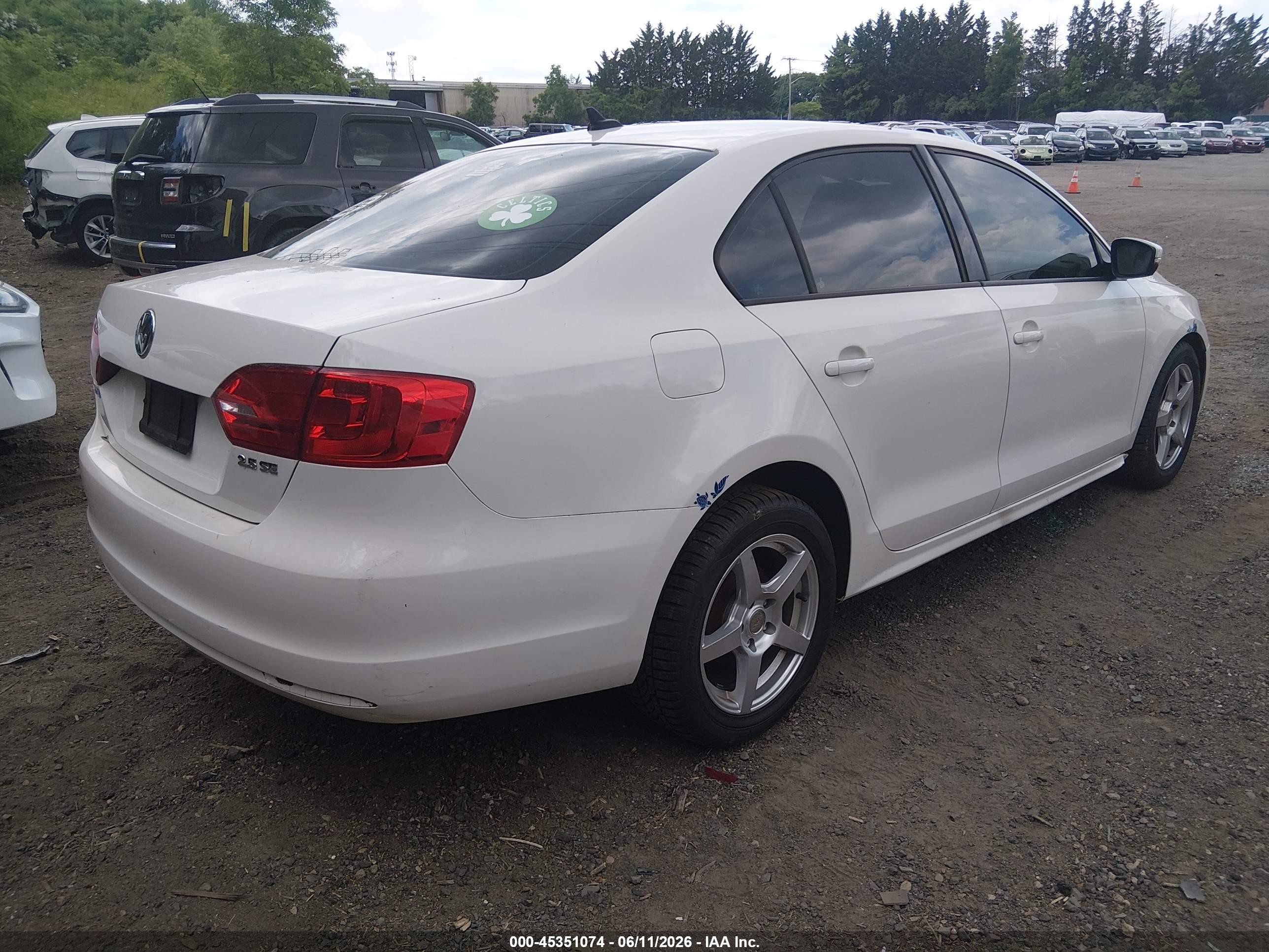 2012 Volkswagen Jetta 2.5l Se White vin: 3VWDP7AJ1CM341239