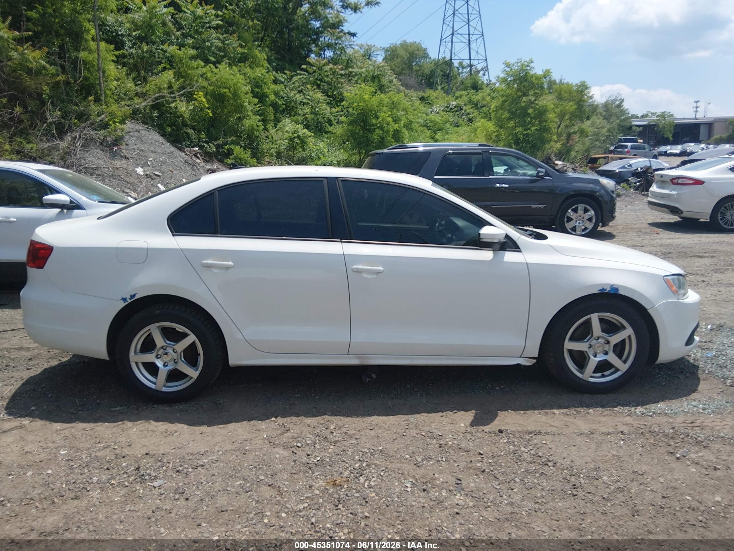2012 Volkswagen Jetta 2.5l Se White vin: 3VWDP7AJ1CM341239
