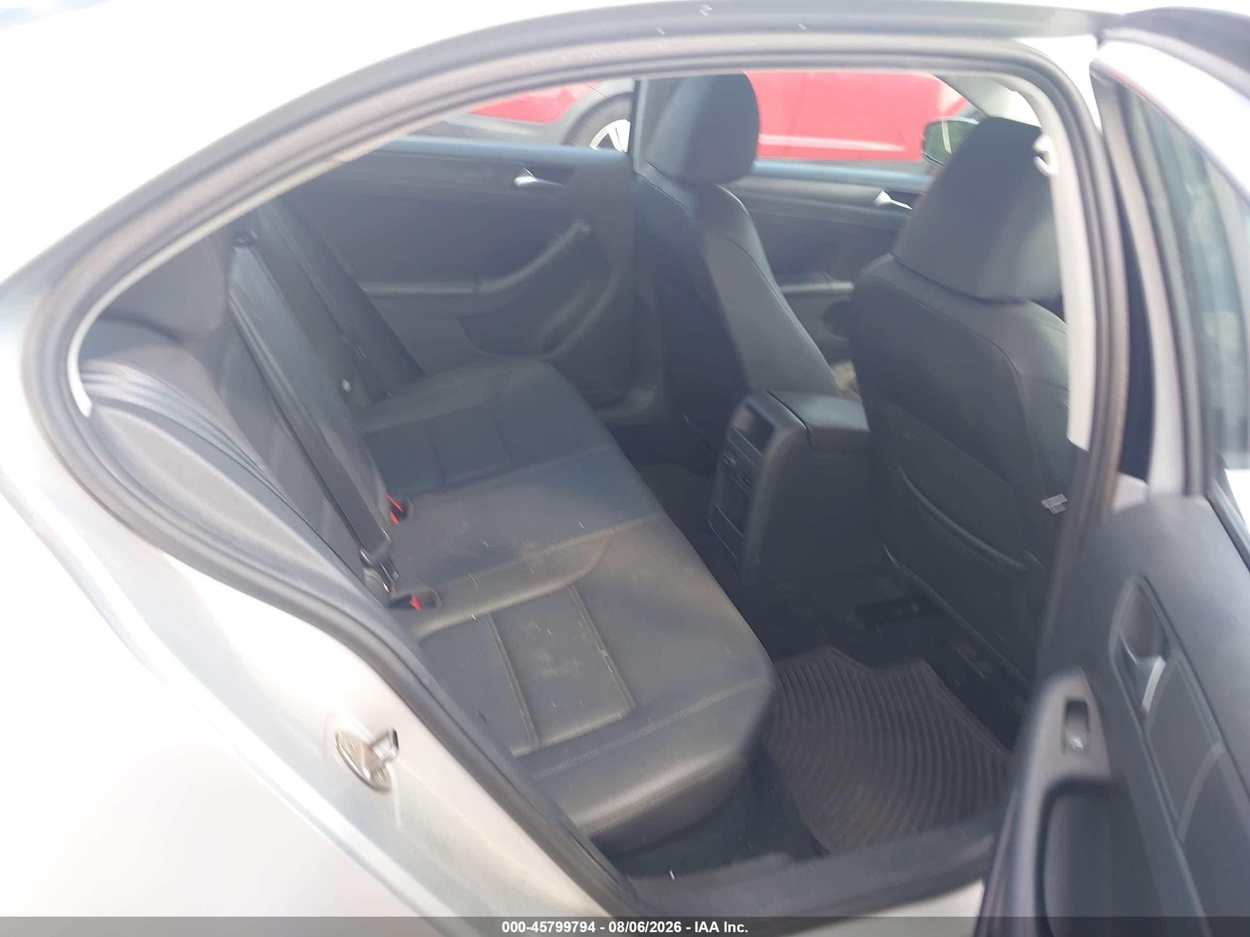 2012 Volkswagen Jetta 2.5l Se Серебряный vin: 3VWDP7AJ1CM351172