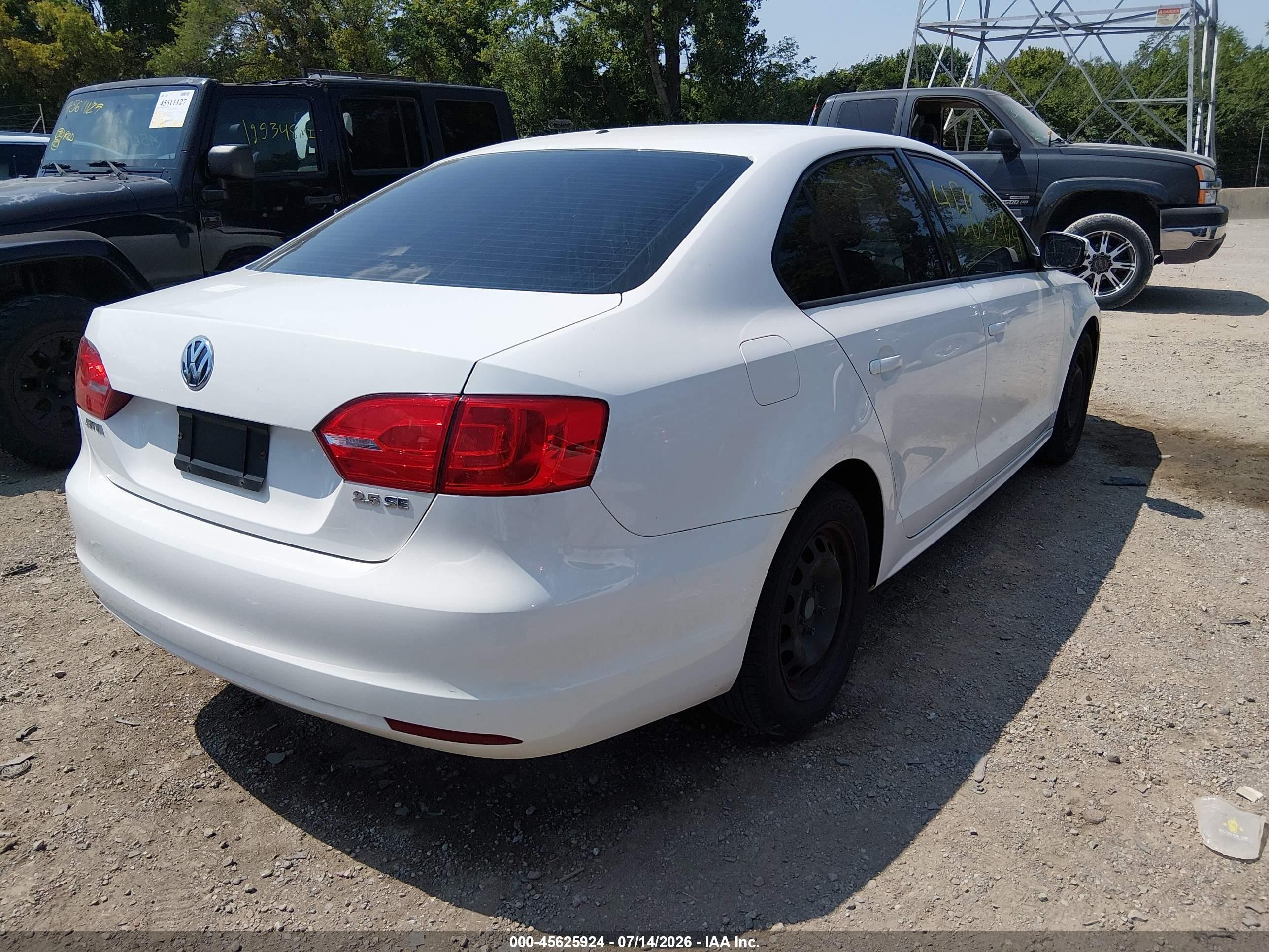 2012 Volkswagen Jetta 2.5l Se Белый vin: 3VWDP7AJ1CM372099