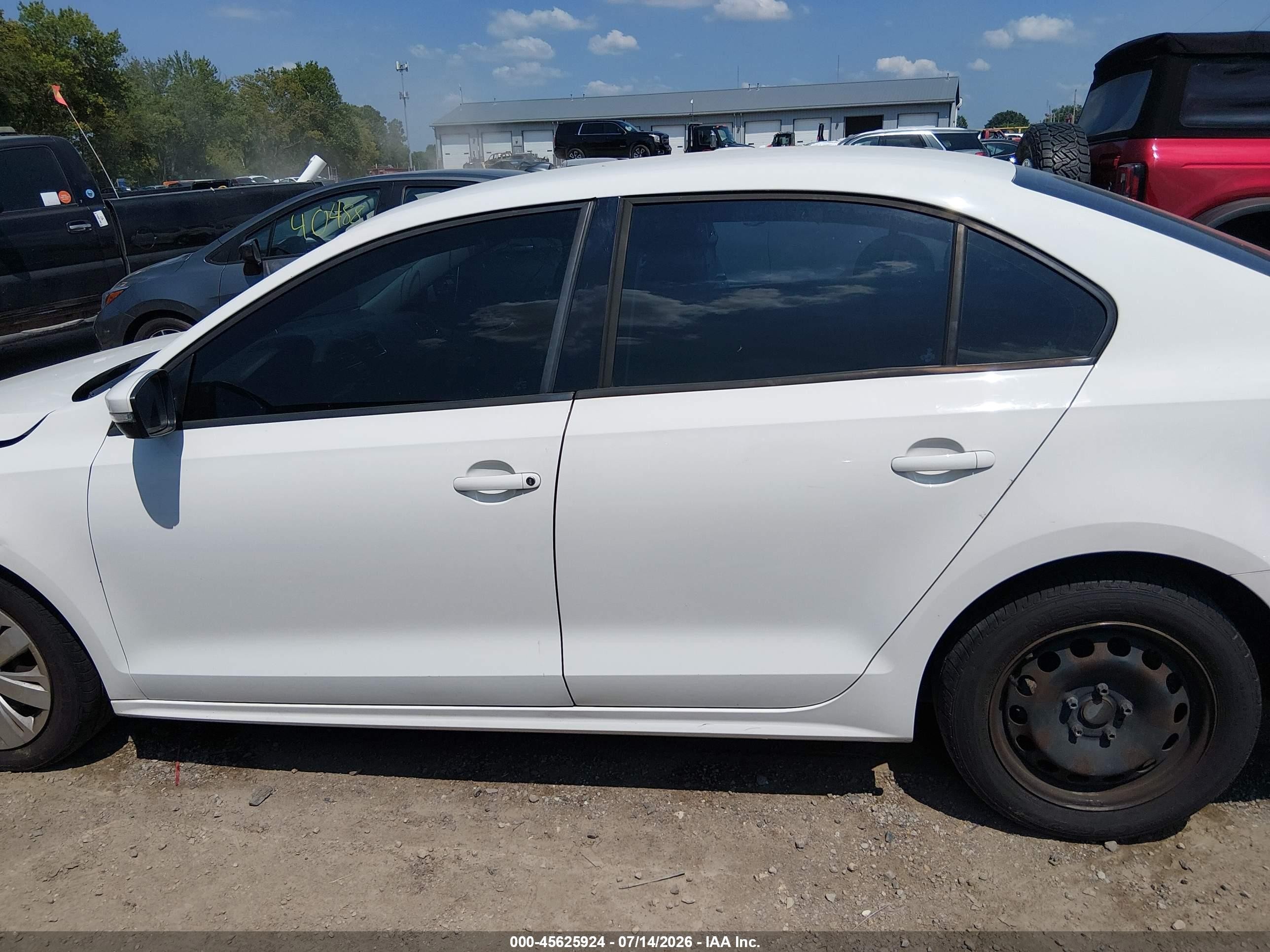 2012 Volkswagen Jetta 2.5l Se Белый vin: 3VWDP7AJ1CM372099